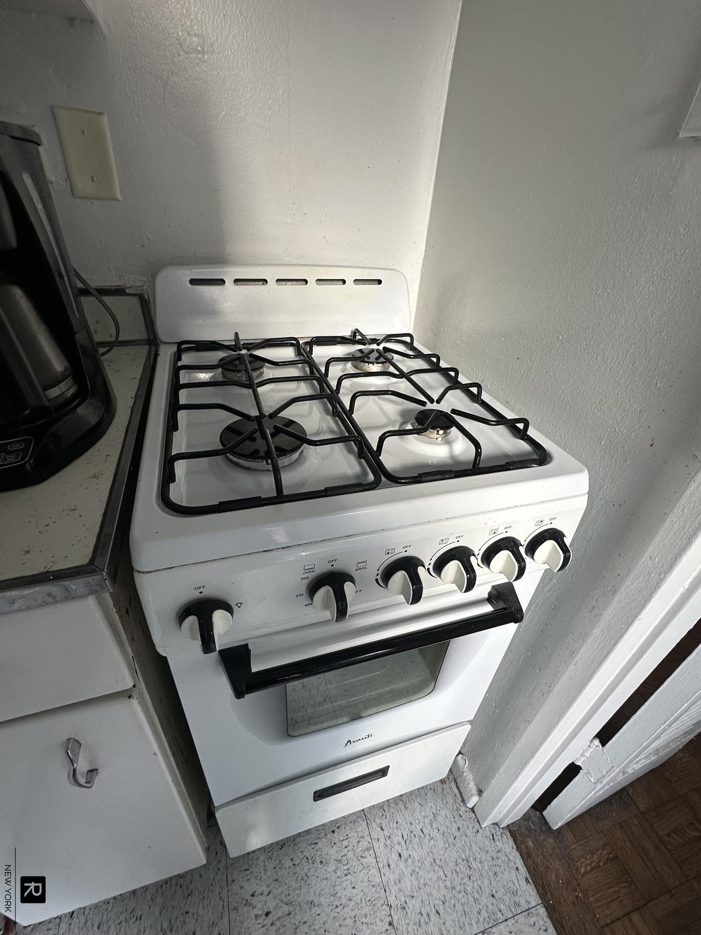 #15 photo, 520 E 81st Street, Upper East Side , NY 10028