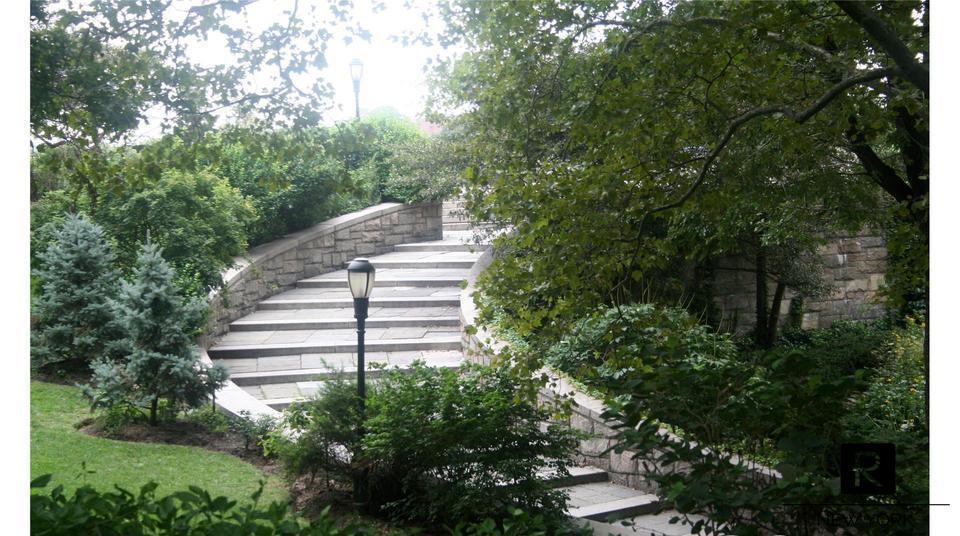 #6 photo, 520 E 81st Street, Upper East Side , NY 10028