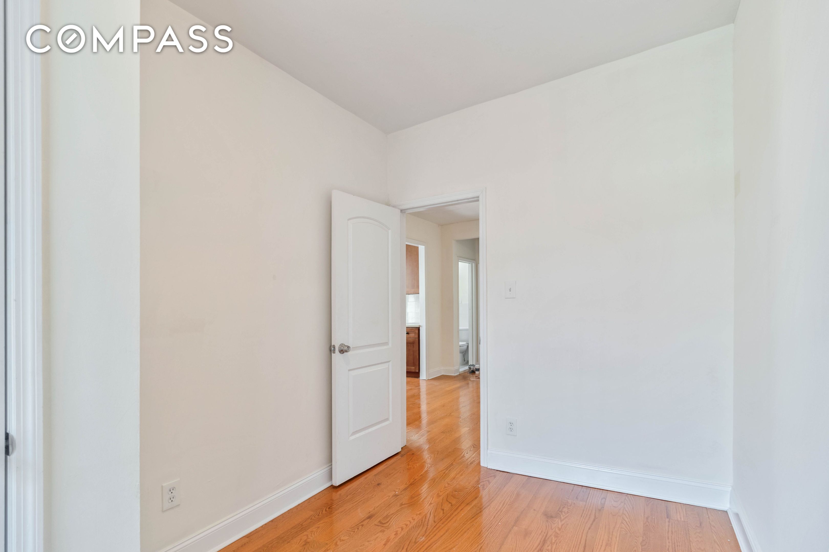 #8 photo, Astoria, Astoria , NY 11105