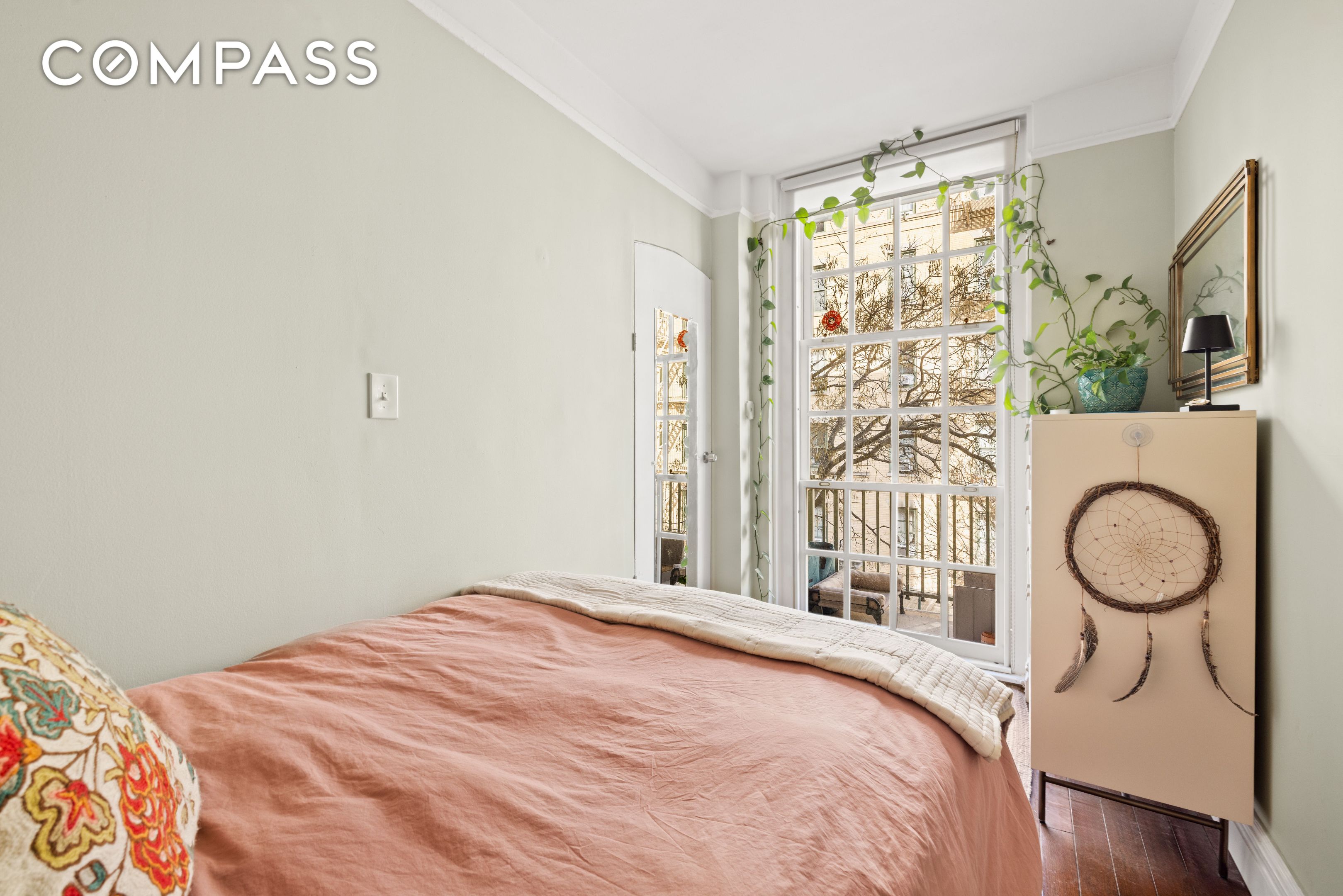 #4 photo, 516 E 78th Street, Upper East Side , NY 10075