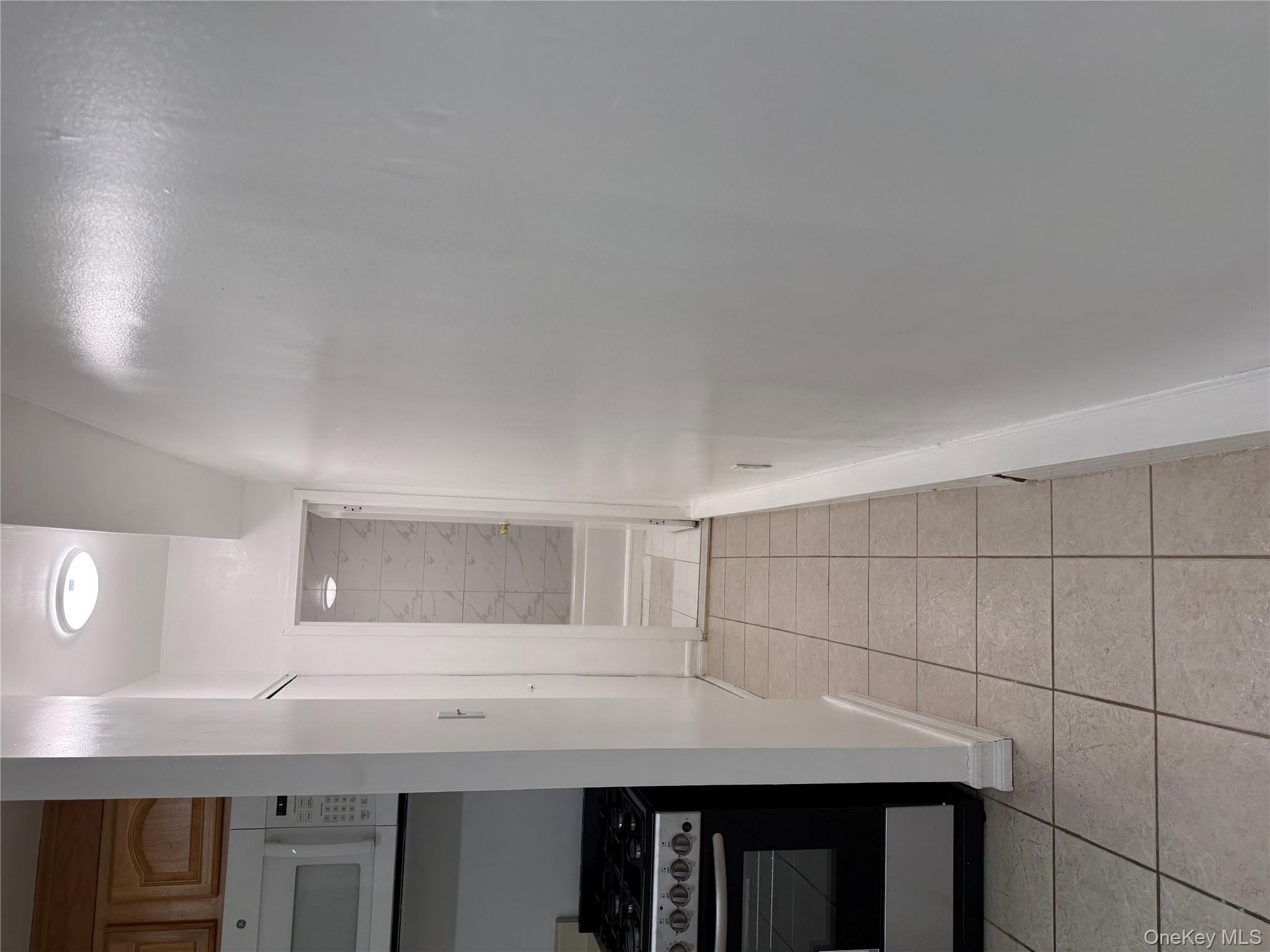 #4 photo, 87-14 57th Road, Elmhurst , NY 11373