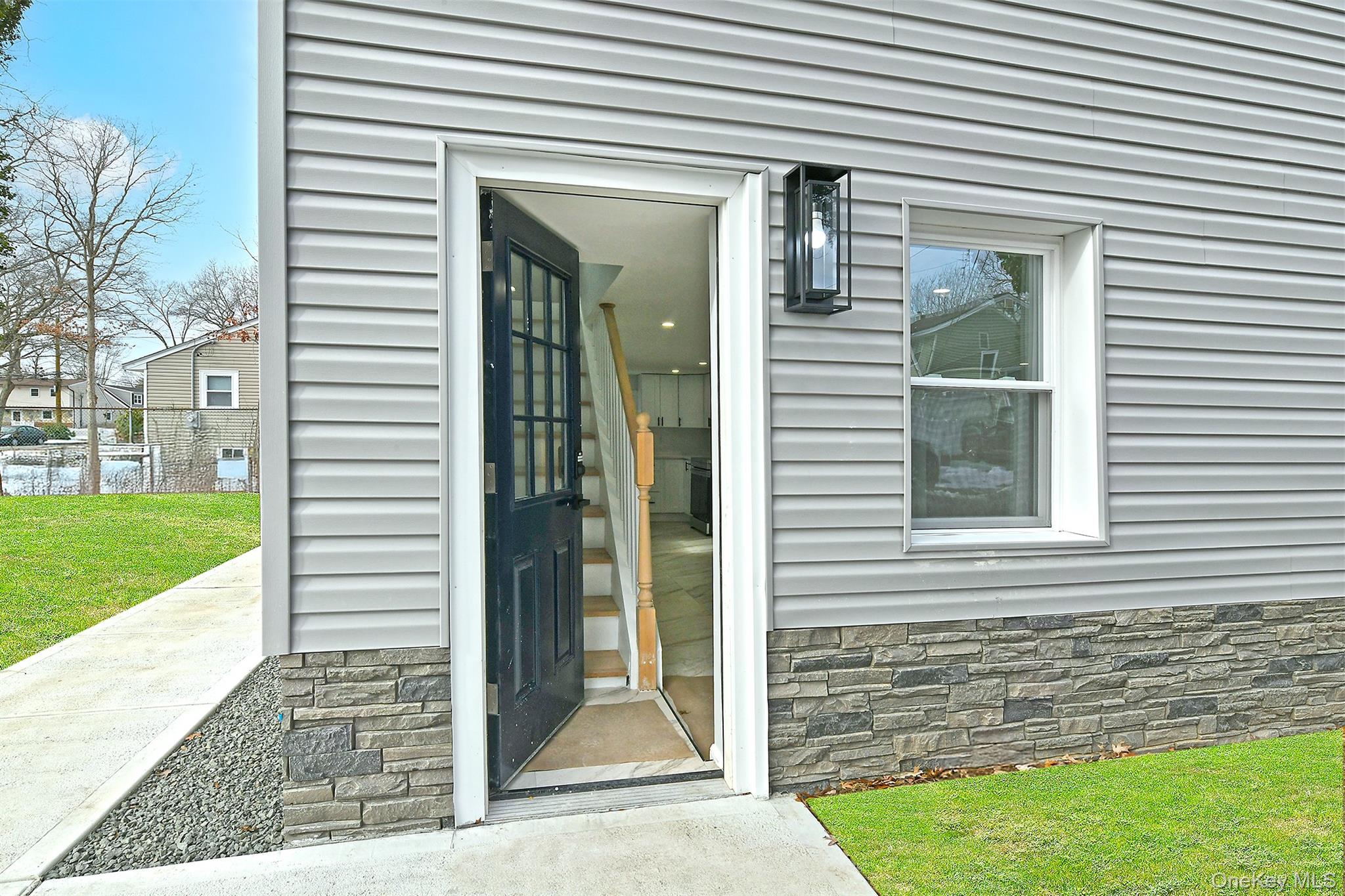 #4 photo, 45 Crown Avenue, Huntington , NY 11743