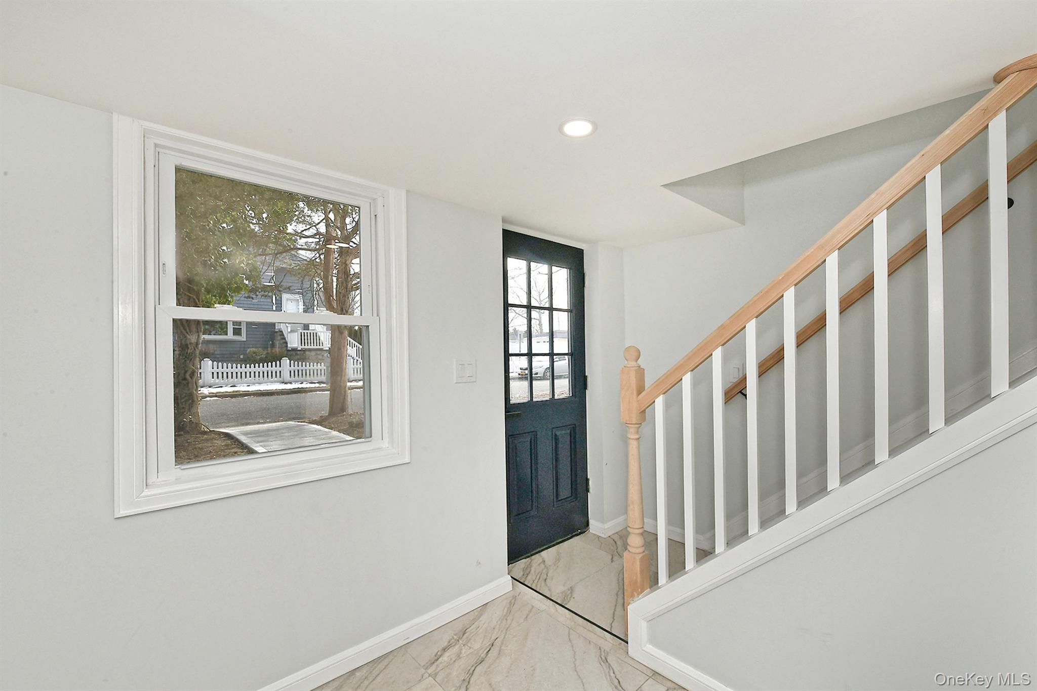 #5 photo, 45 Crown Avenue, Huntington , NY 11743