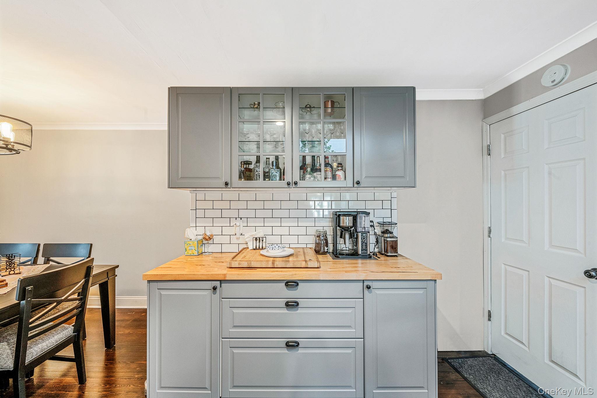 #17 photo, 485 3rd Avenue, Bayport , NY 11705