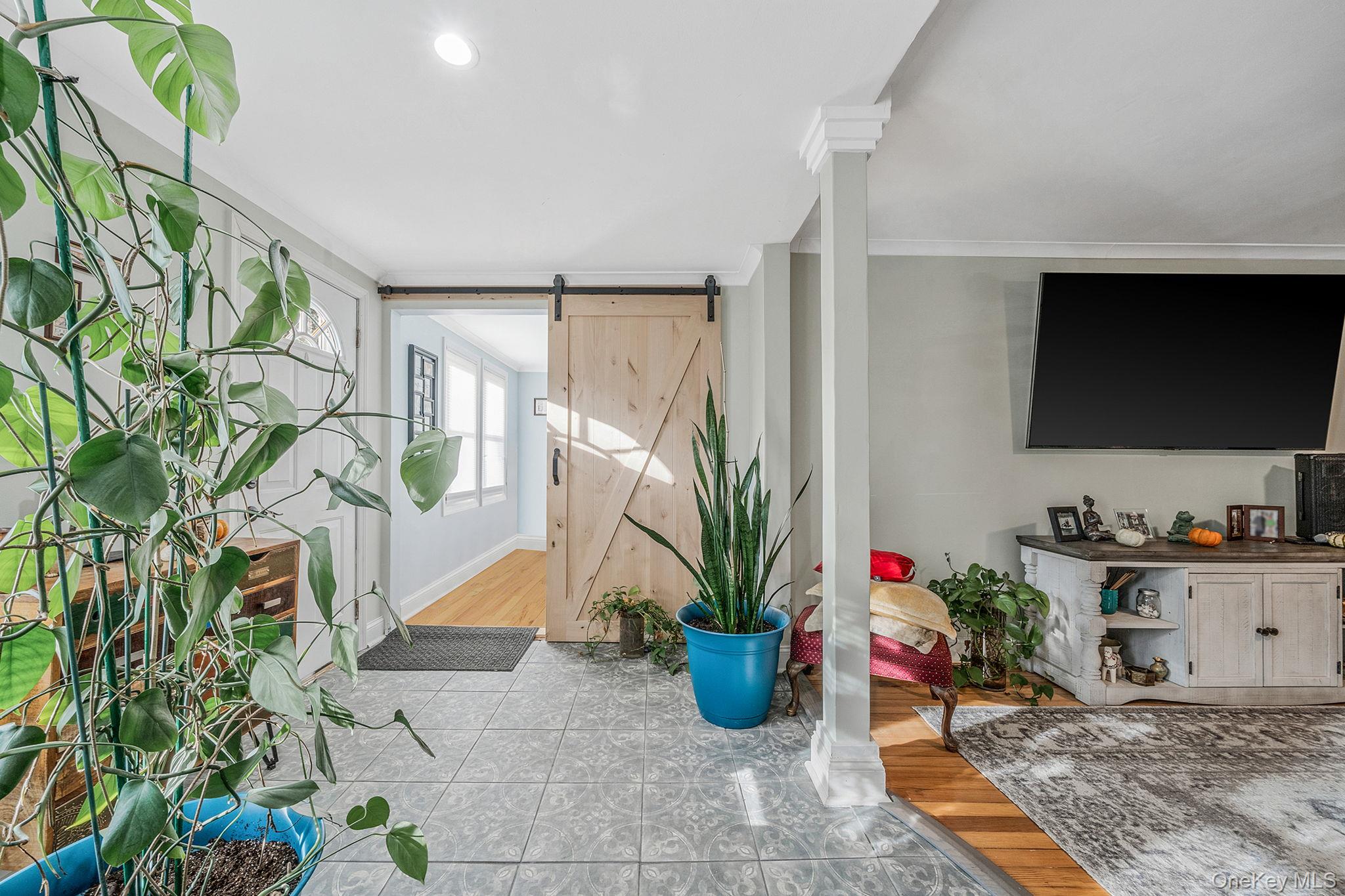 #6 photo, 485 3rd Avenue, Bayport , NY 11705