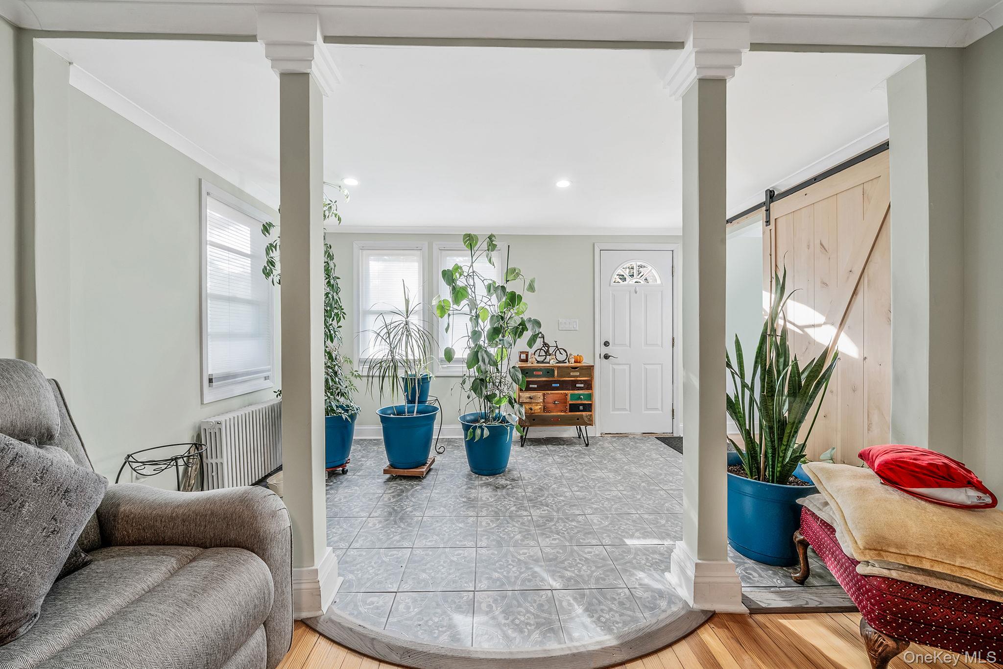 #9 photo, 485 3rd Avenue, Bayport , NY 11705