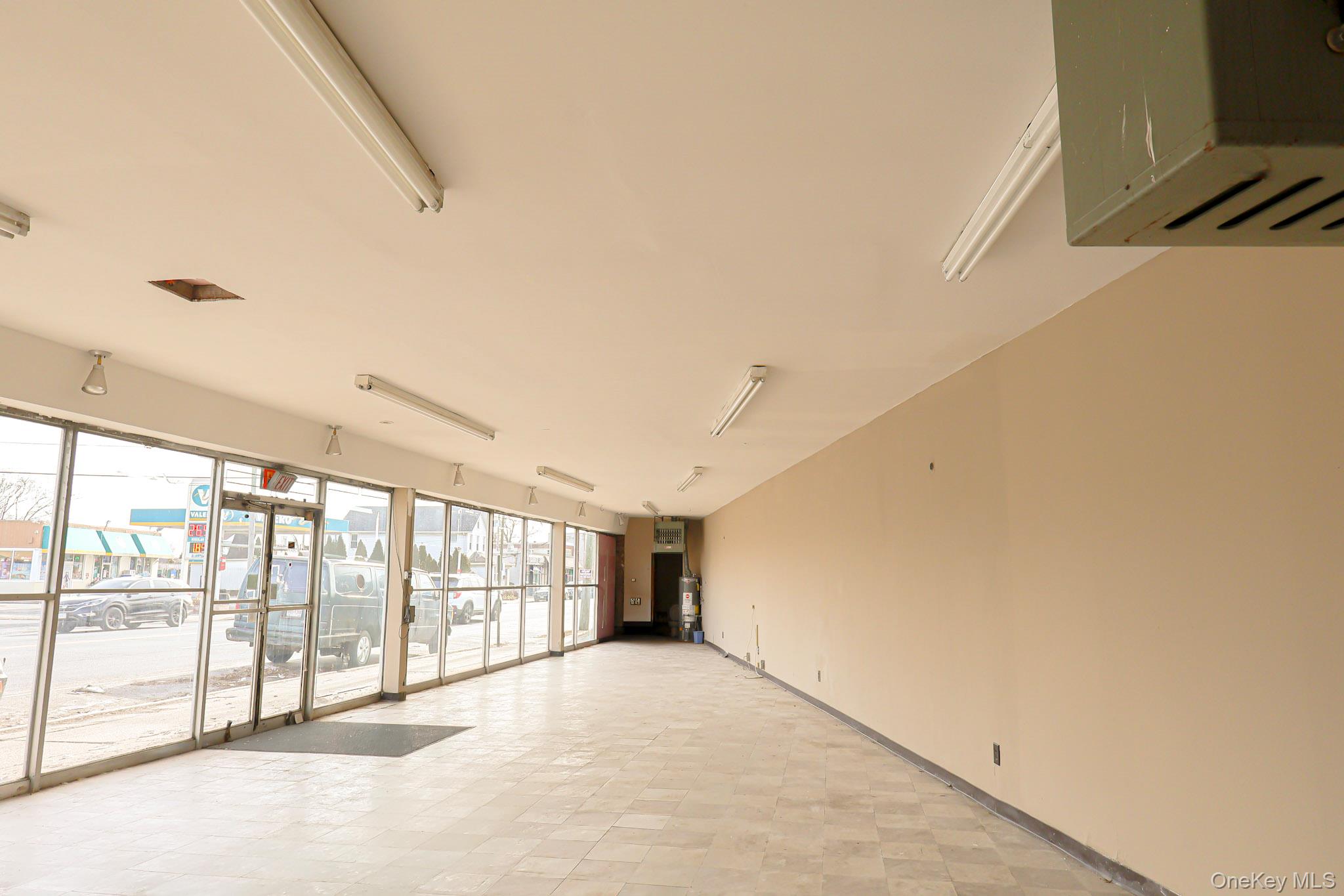 #4 photo, 415 Clinton Street, Hempstead , NY 11550