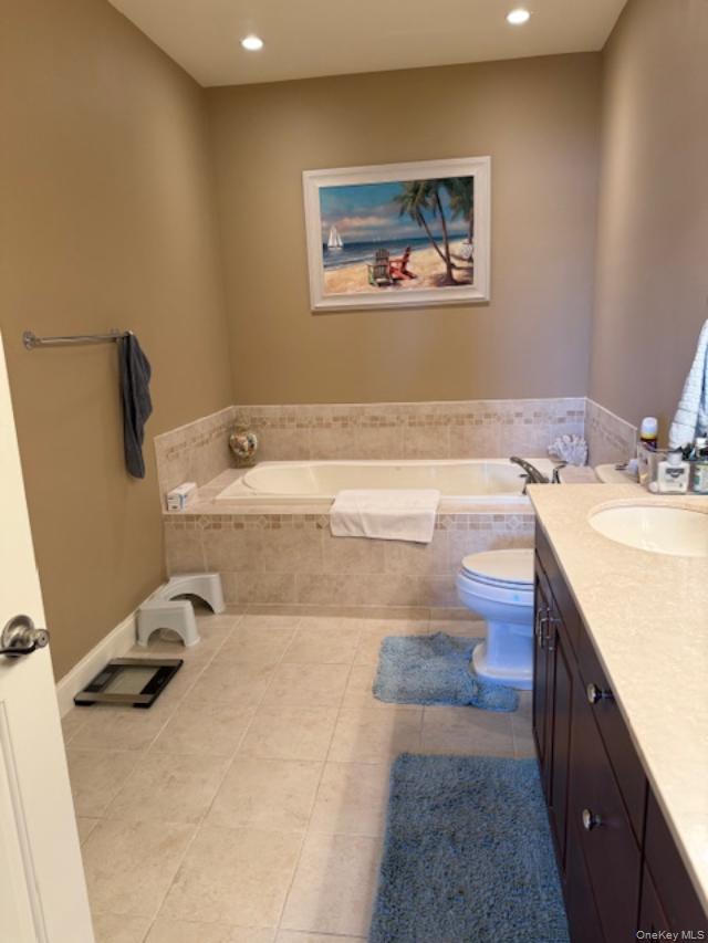 #14 photo, 146 Augusta Drive, Medford , NY 11763