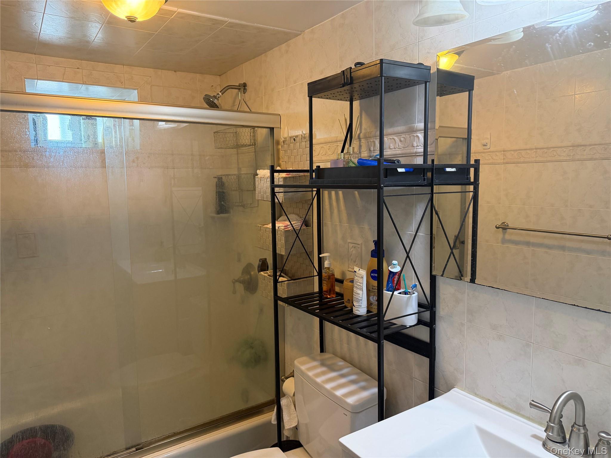 #12 photo, 458 Carlls Path, Deer Park , NY 11729