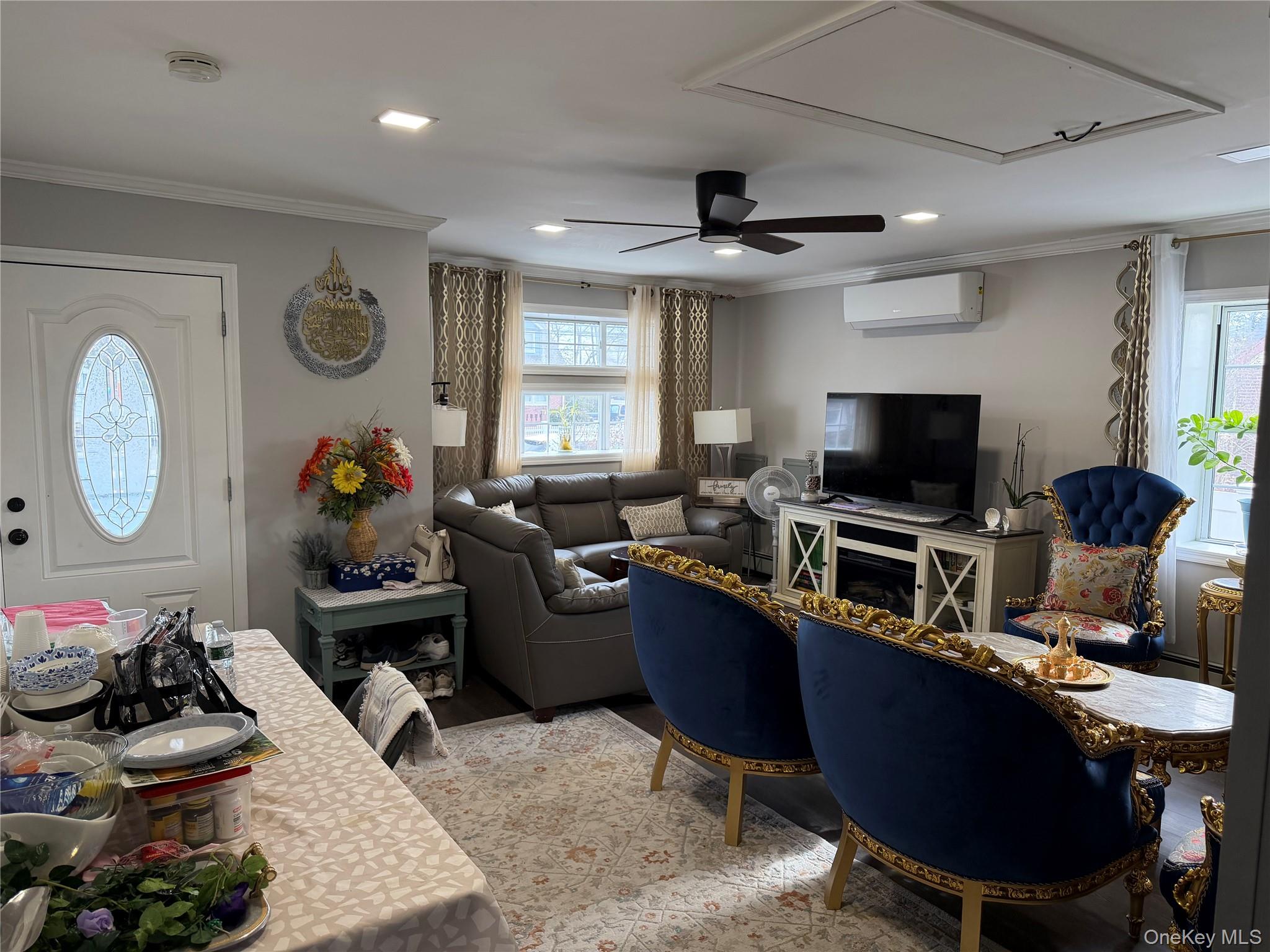 #4 photo, 458 Carlls Path, Deer Park , NY 11729