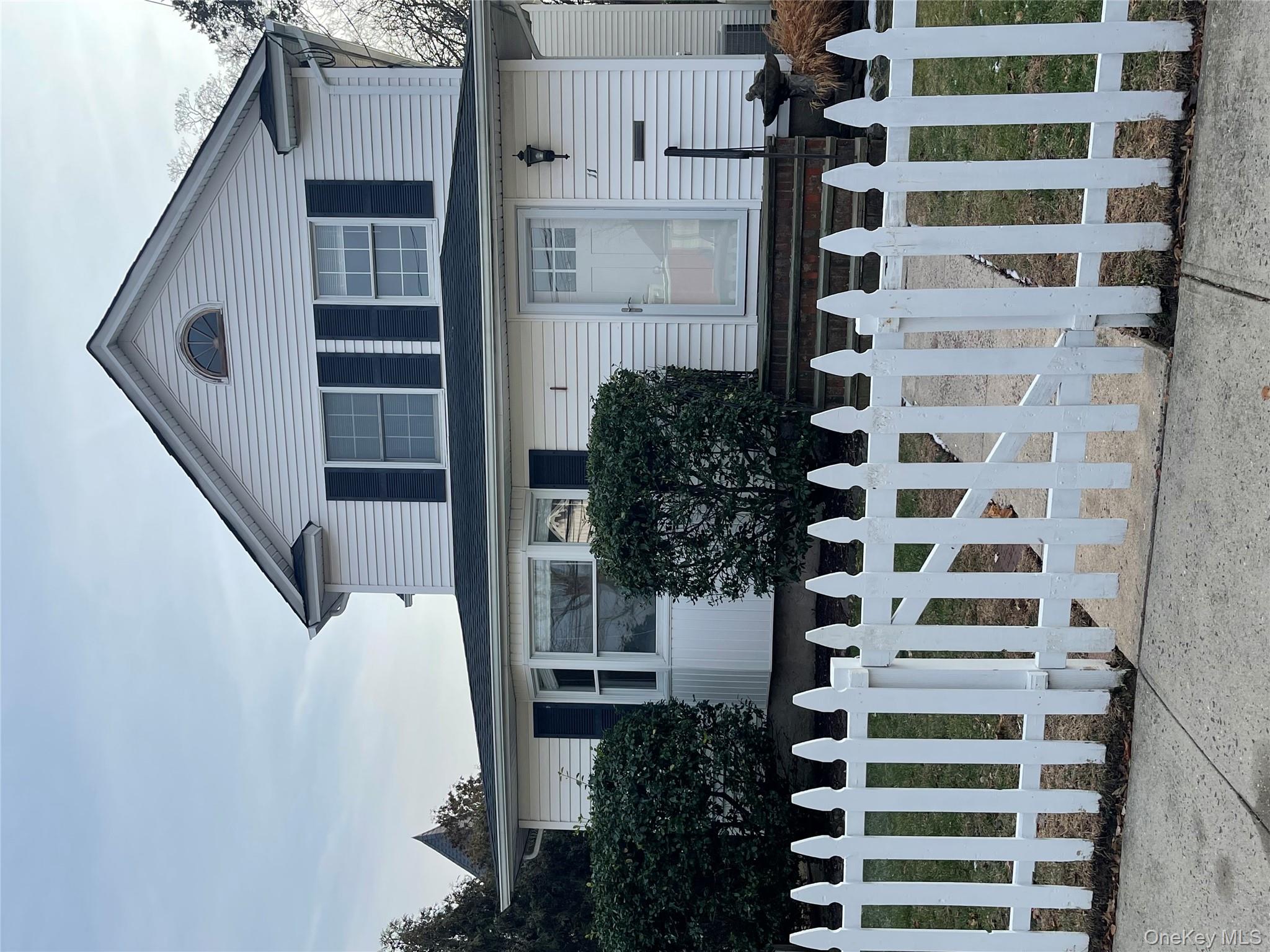 #1 photo, 11 Tooker Avenue, Oyster Bay , NY 11771