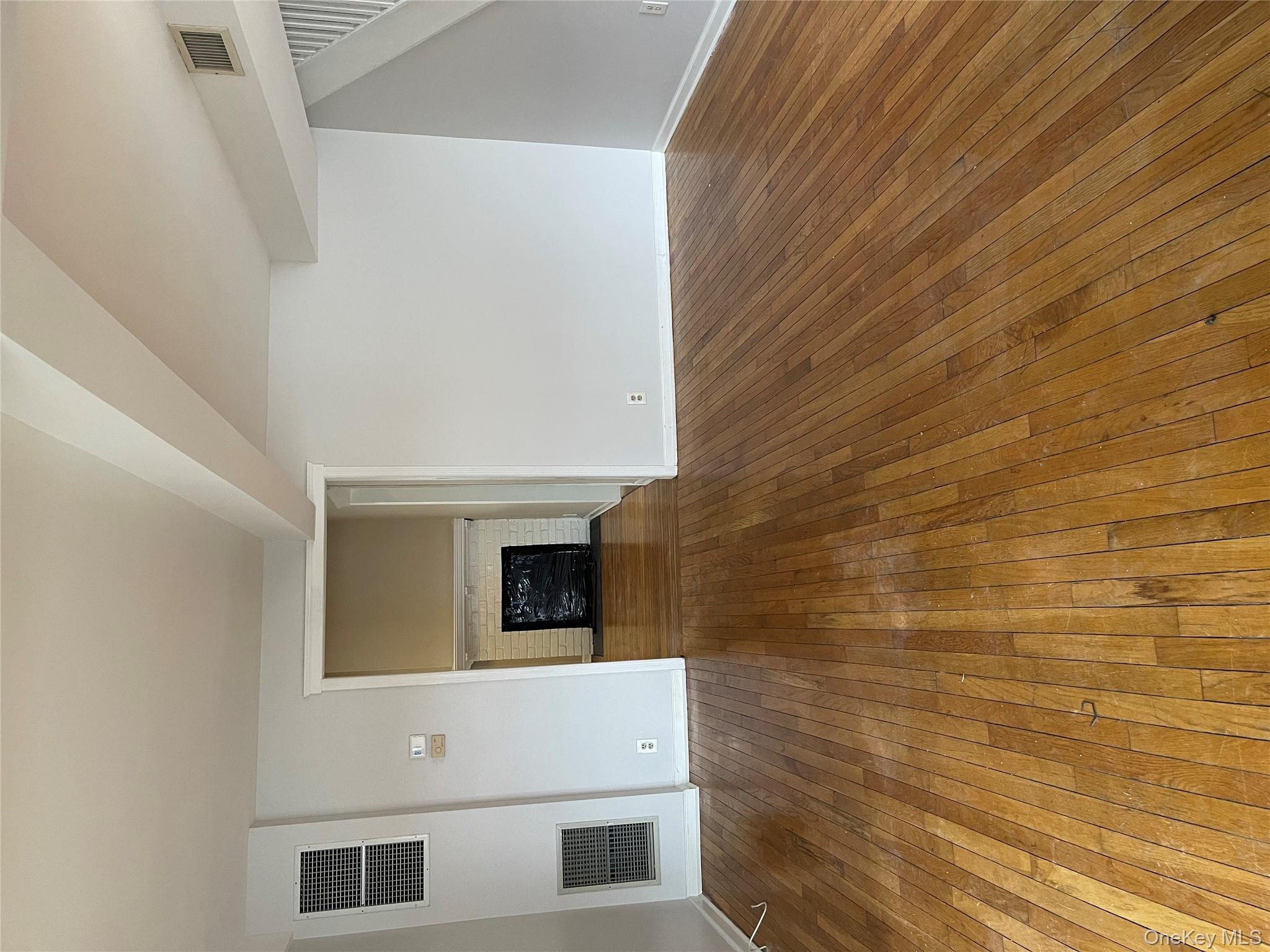 #3 photo, 11 Tooker Avenue, Oyster Bay , NY 11771