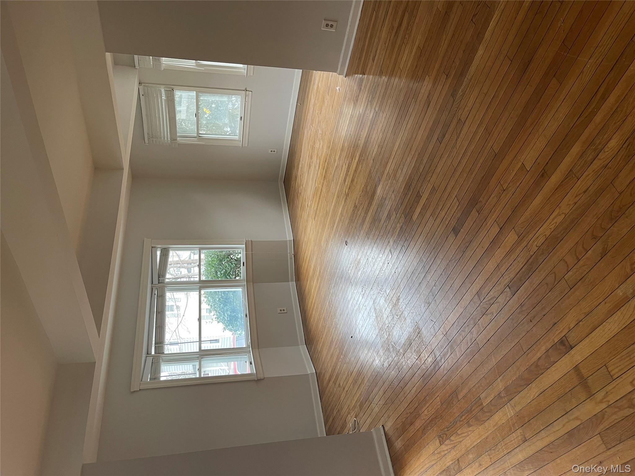 #5 photo, 11 Tooker Avenue, Oyster Bay , NY 11771