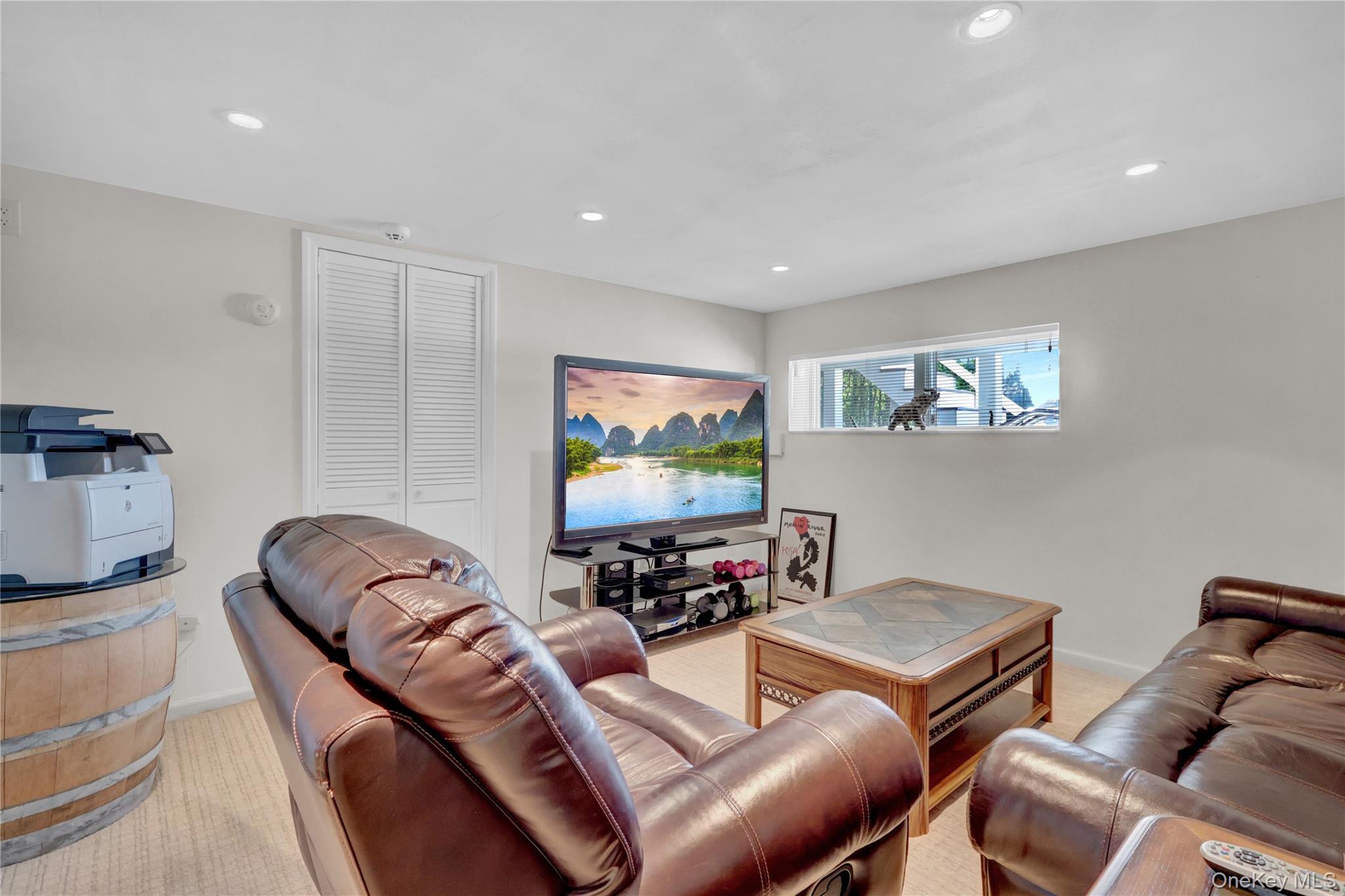 #19 photo, 2988 Lee Place, Bellmore , NY 11710