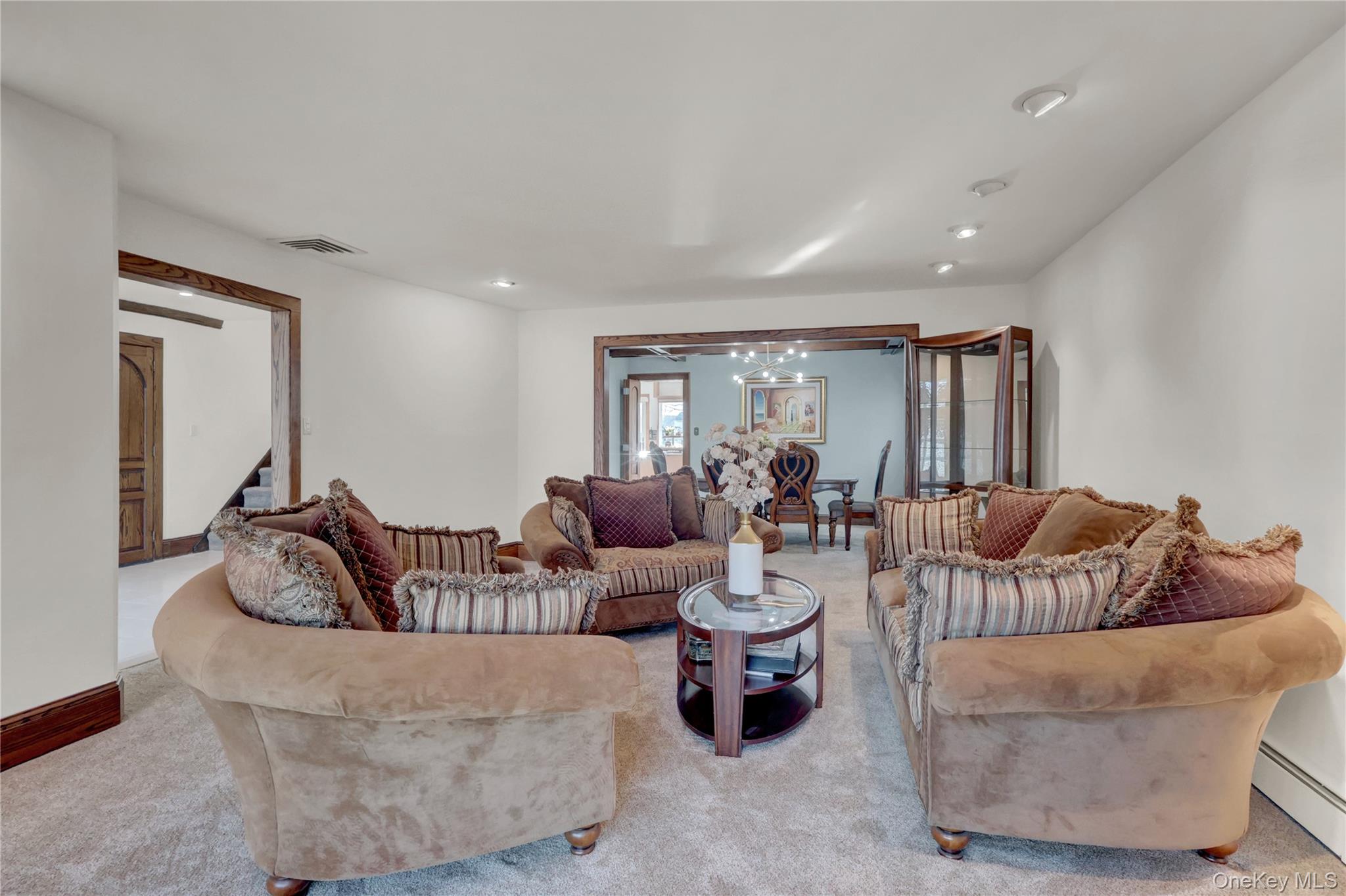 #5 photo, 2988 Lee Place, Bellmore , NY 11710