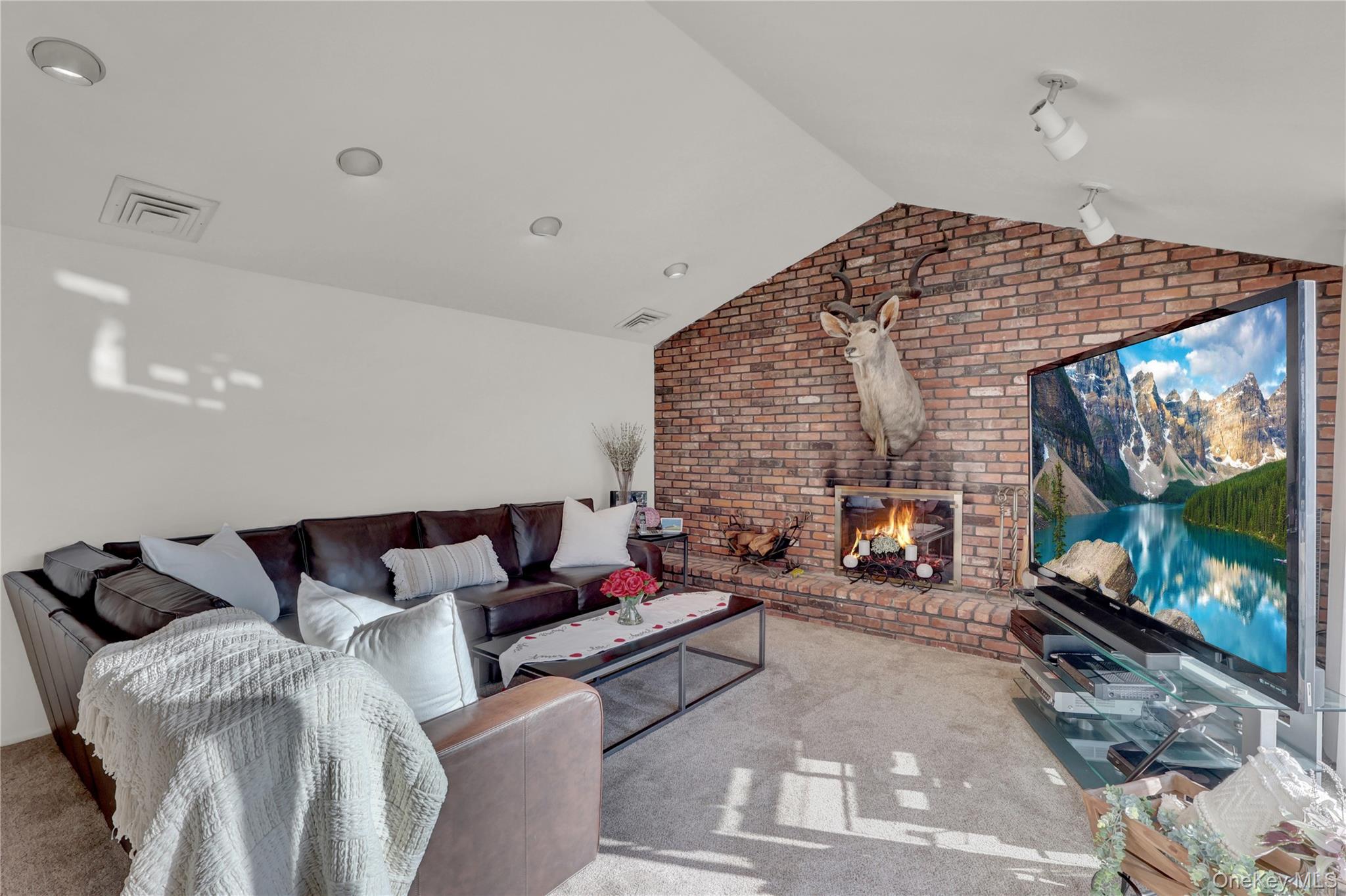 #9 photo, 2988 Lee Place, Bellmore , NY 11710