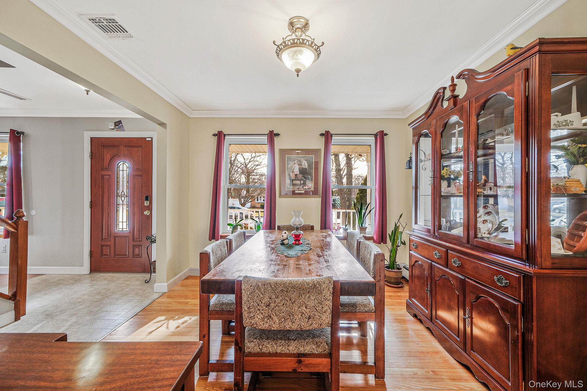 #17 photo, 61 Arpage Drive, सफ़ोक काउंटी Shirley , NY 11967