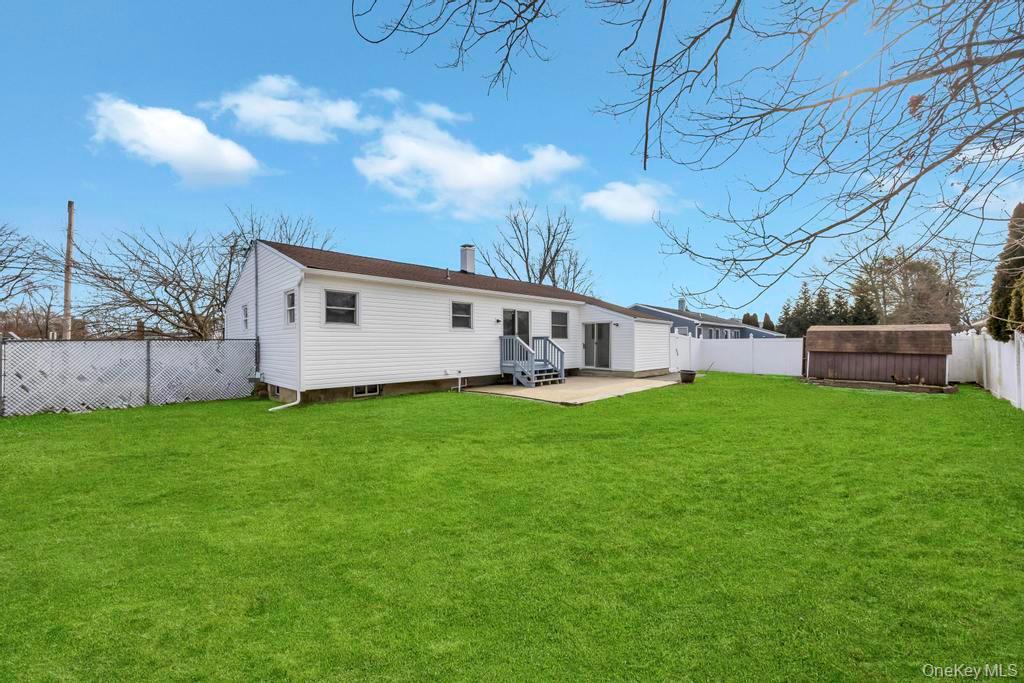 #3 photo, 90 Selden Boulevard, 东长岛 Centereach , NY 11720