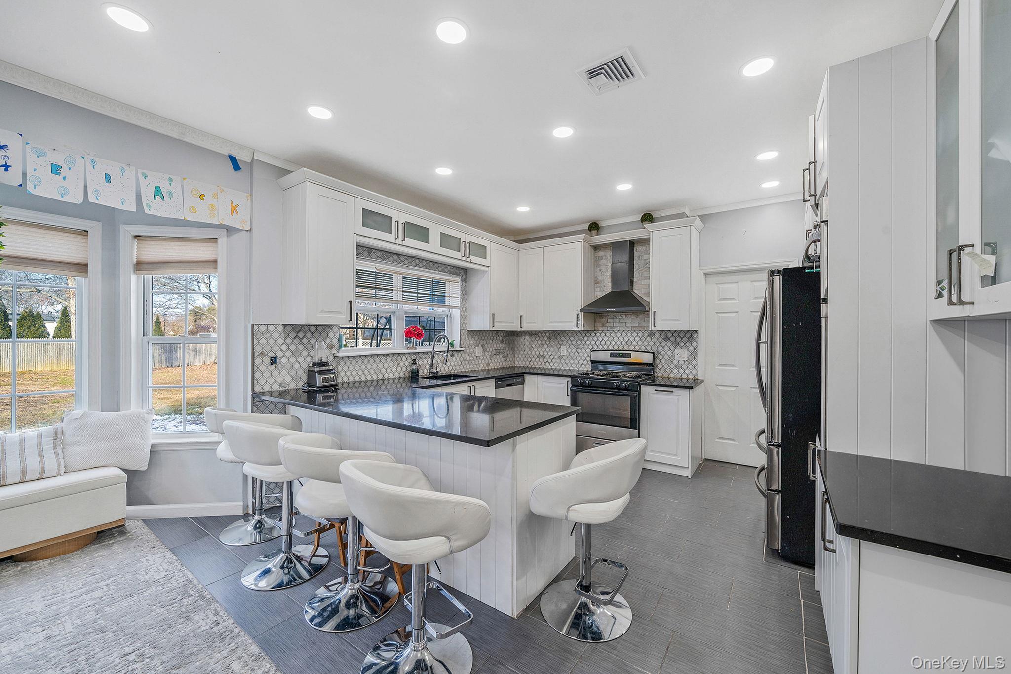 #5 photo, 3 Liberty Place, Coram , NY 11727