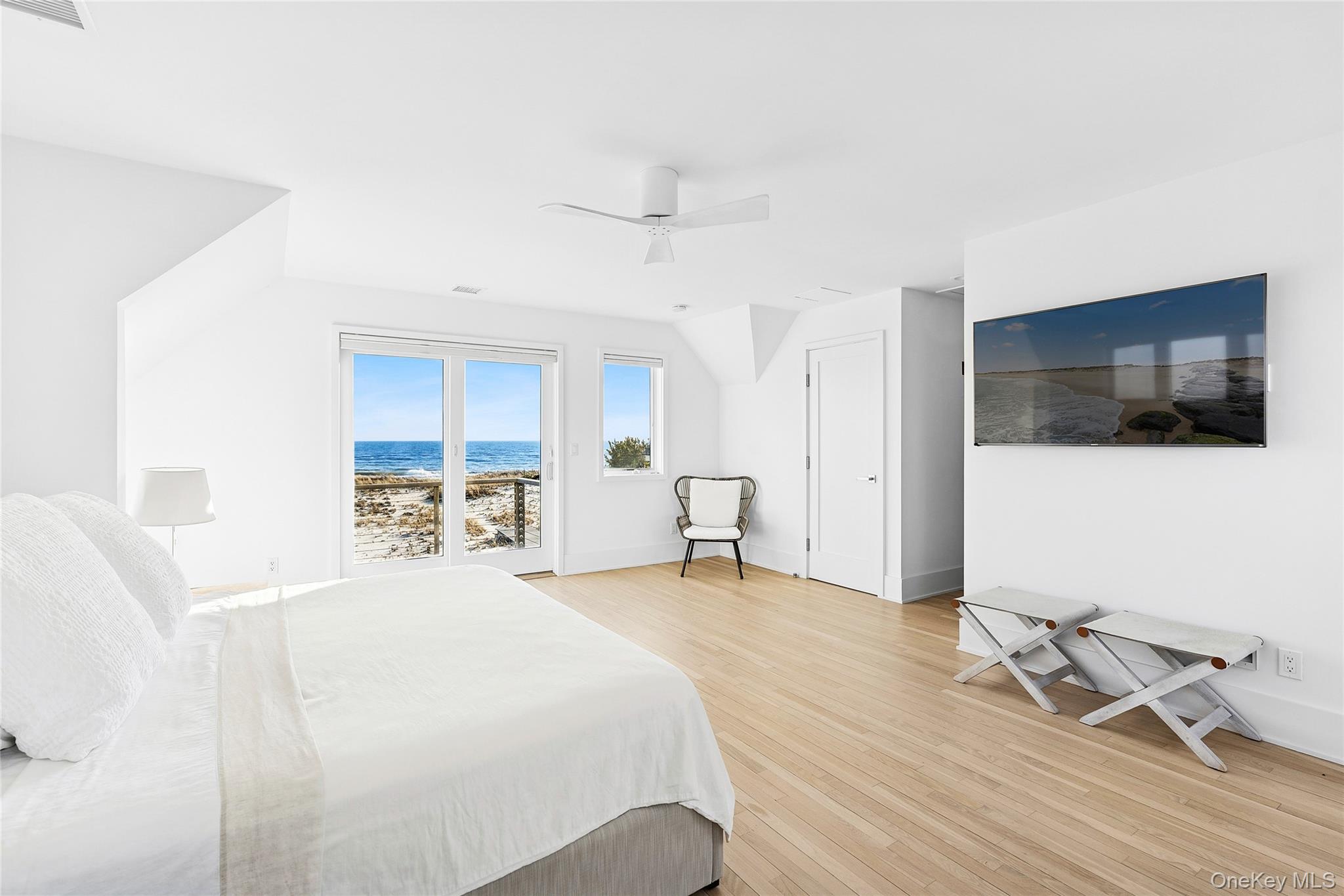 #14 photo, 617 Dune Road, Westhampton , NY 11977