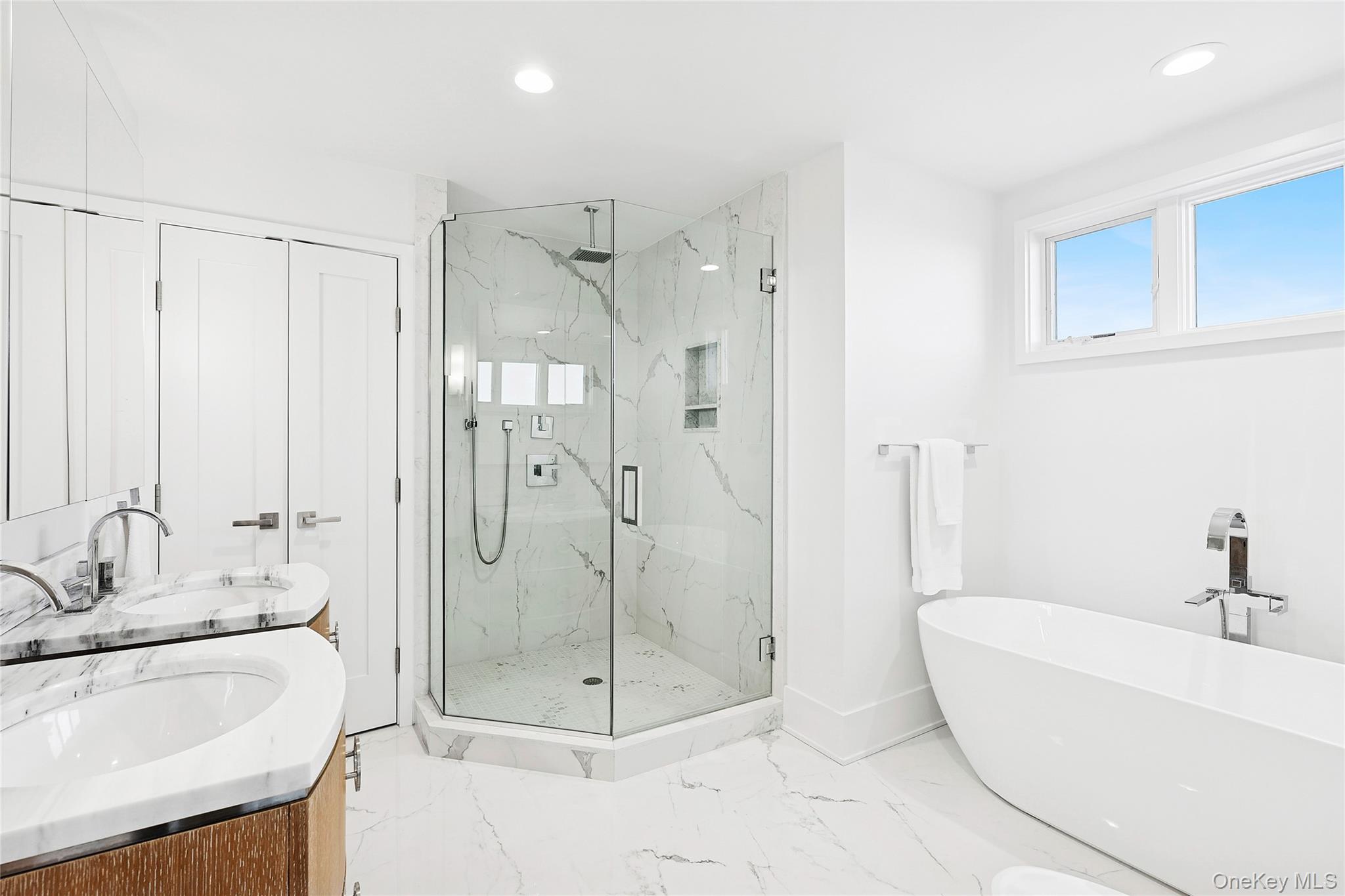 #15 photo, 617 Dune Road, Westhampton , NY 11977