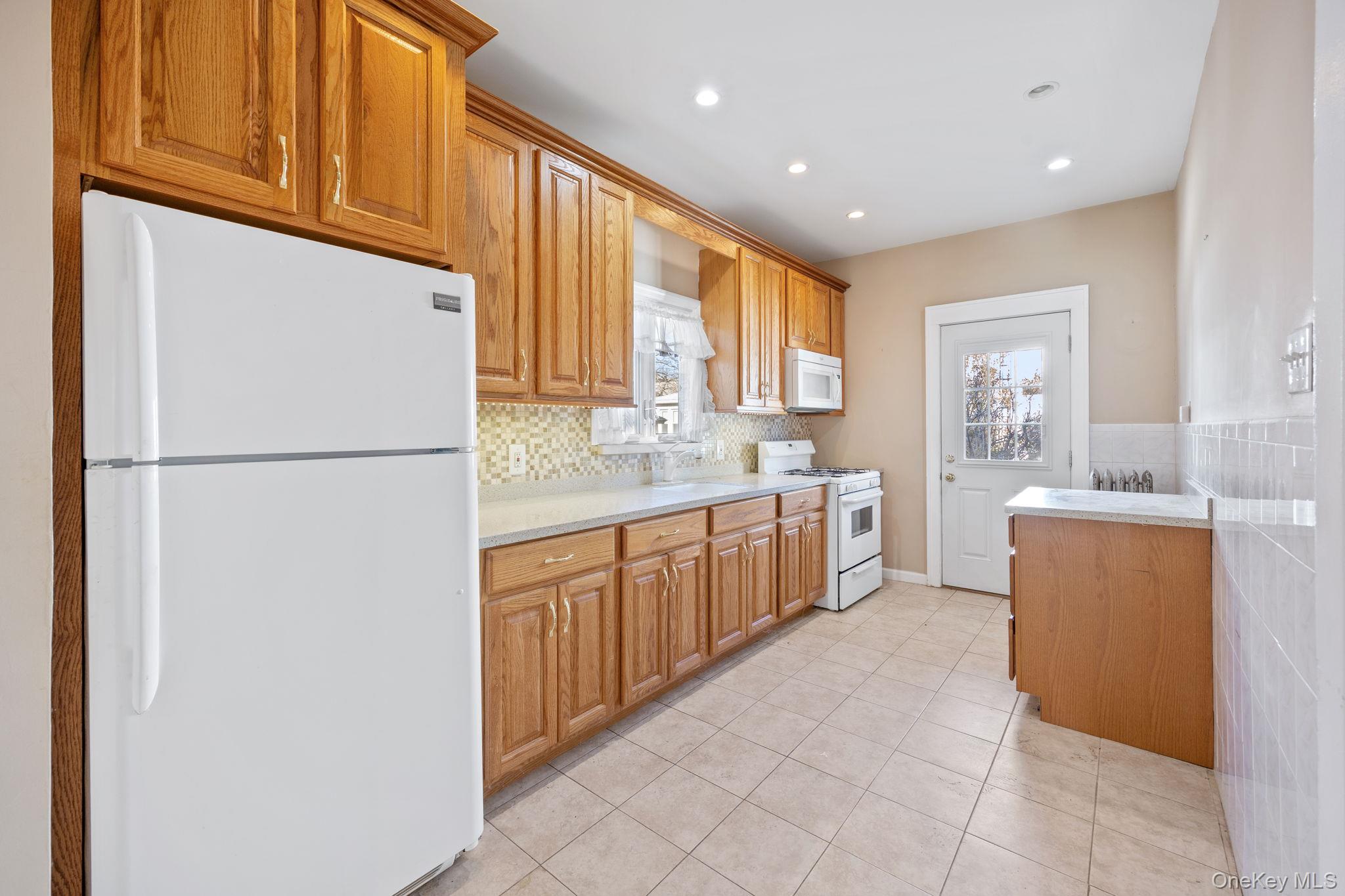 #12 photo, 2109 Avenue R, Brooklyn , NY 11229