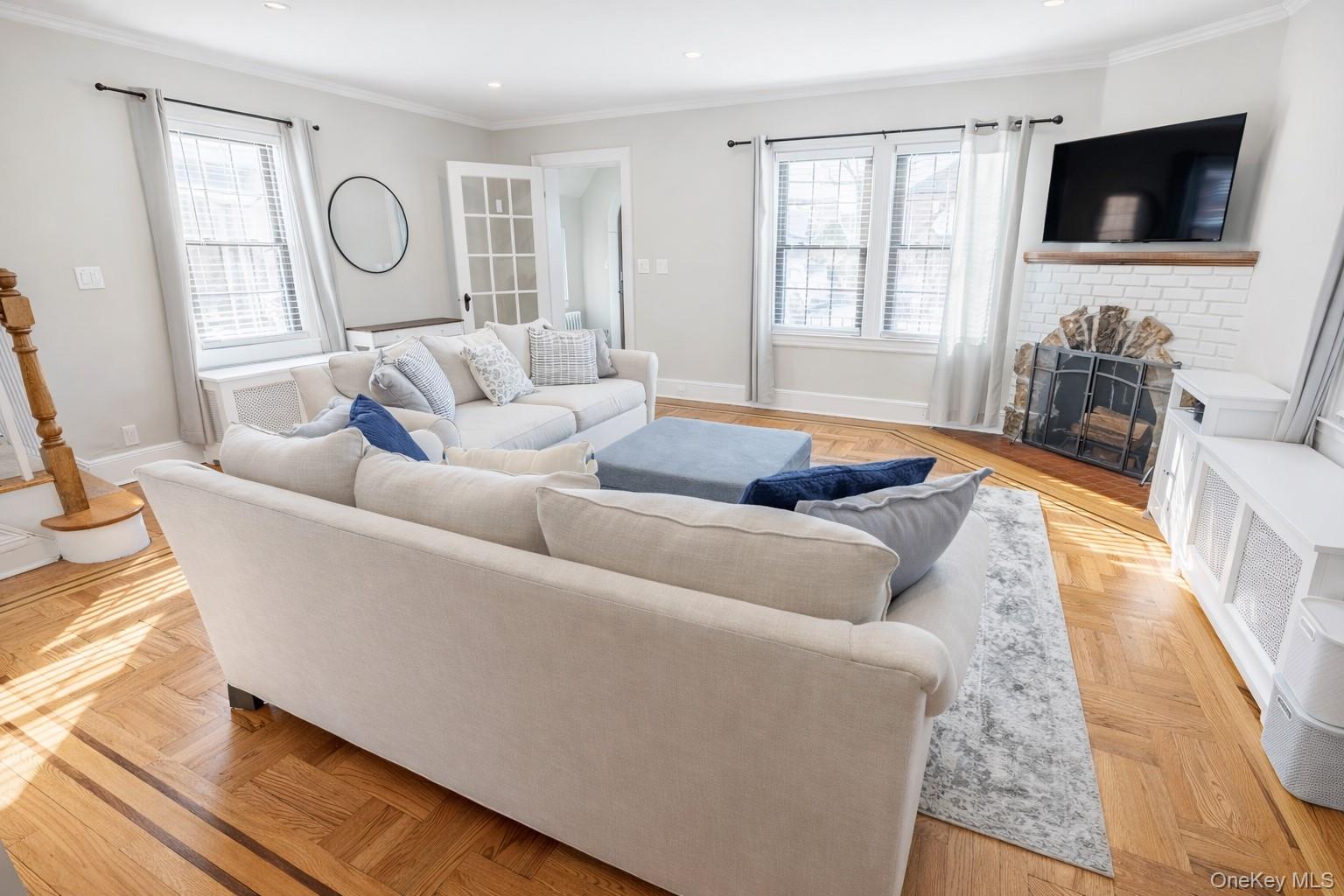 #2 photo, 3 Olive Place, Lynbrook , NY 11563