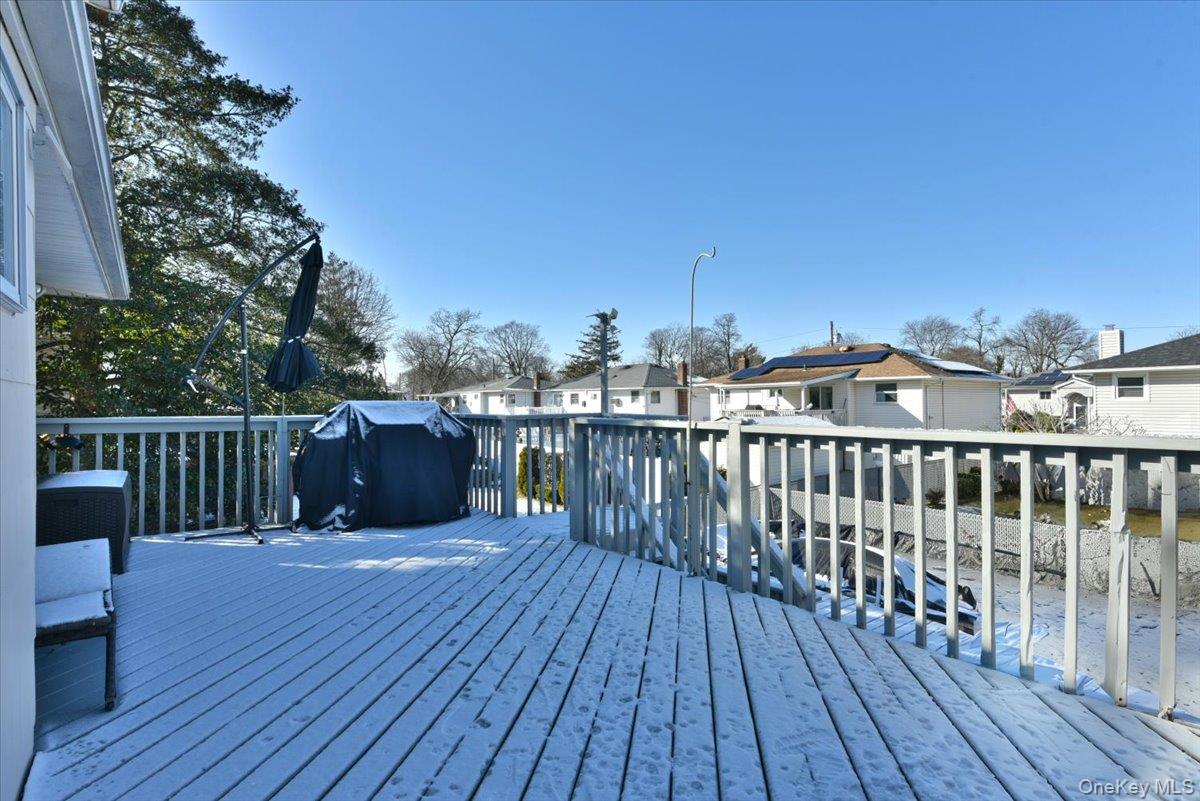 #13 photo, 255 Brookside Court, Copiague , NY 11726