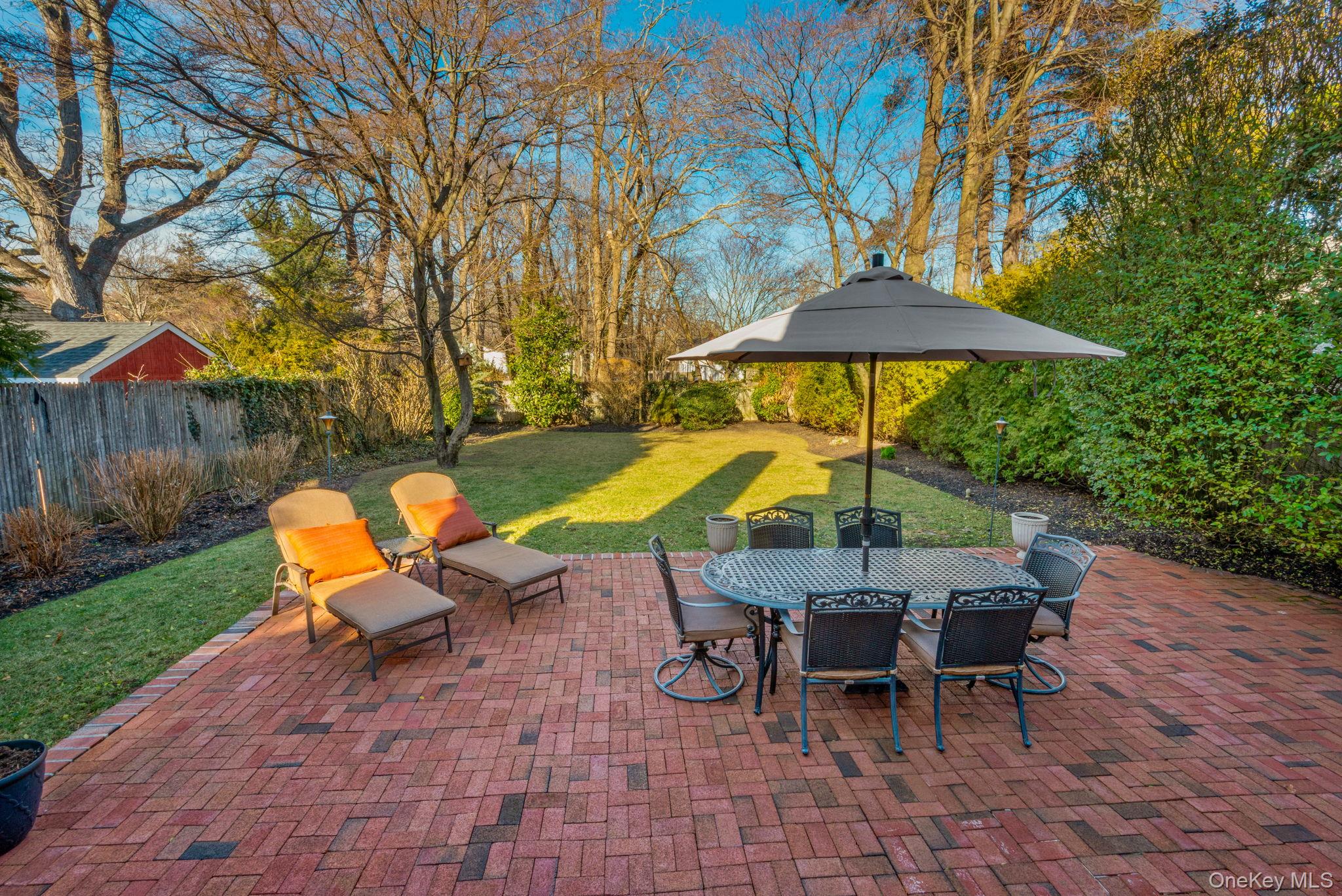 #6 photo, 11 Oxford Street, Northport , NY 11768