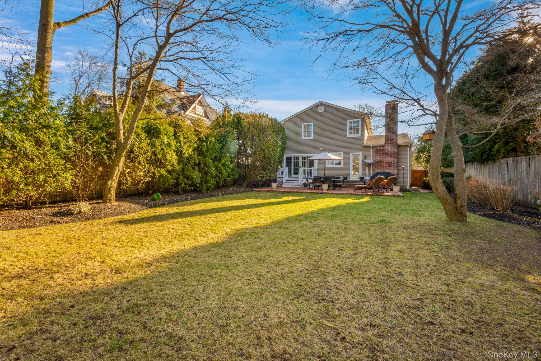 #7 photo, 11 Oxford Street, Northport , NY 11768