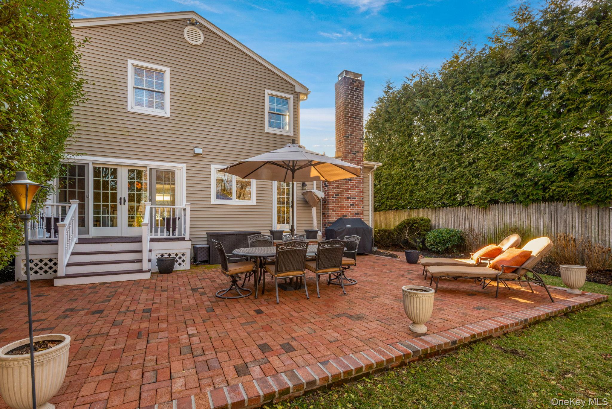 #8 photo, 11 Oxford Street, Northport , NY 11768