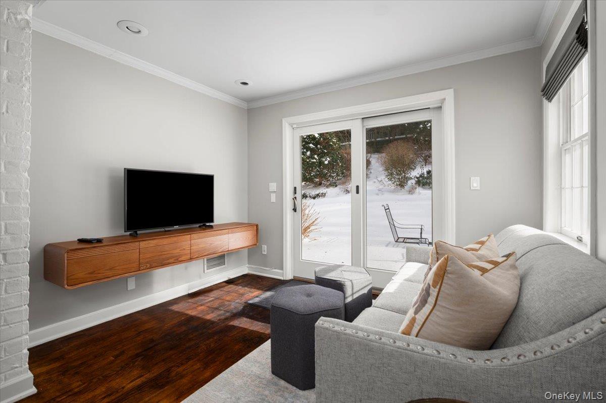 #12 photo, 25 Bonnie Way, Larchmont , NY 10538