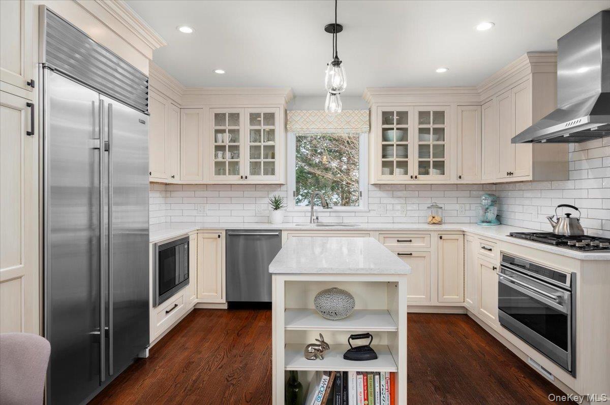 #15 photo, 25 Bonnie Way, Larchmont , NY 10538