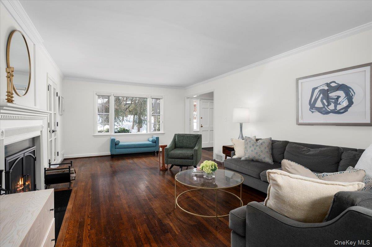 #8 photo, 25 Bonnie Way, Larchmont , NY 10538