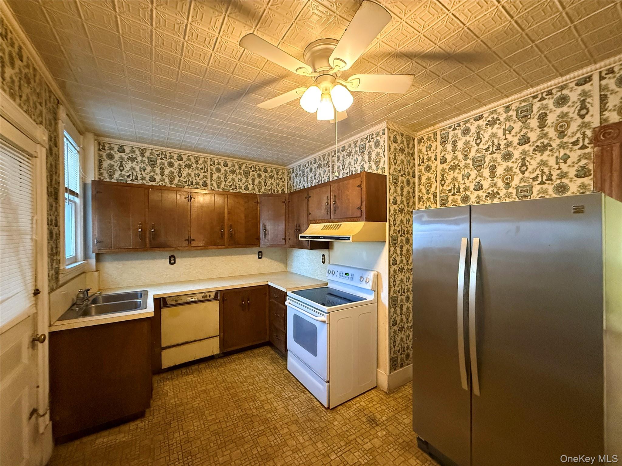 #9 photo, 14 Belvedere Street, Kingston , NY 12401