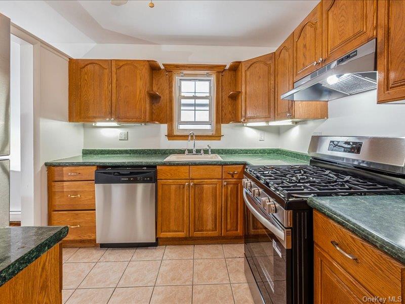 #2 photo, 9 Dove Court, Croton-on-Hudson , NY 10520