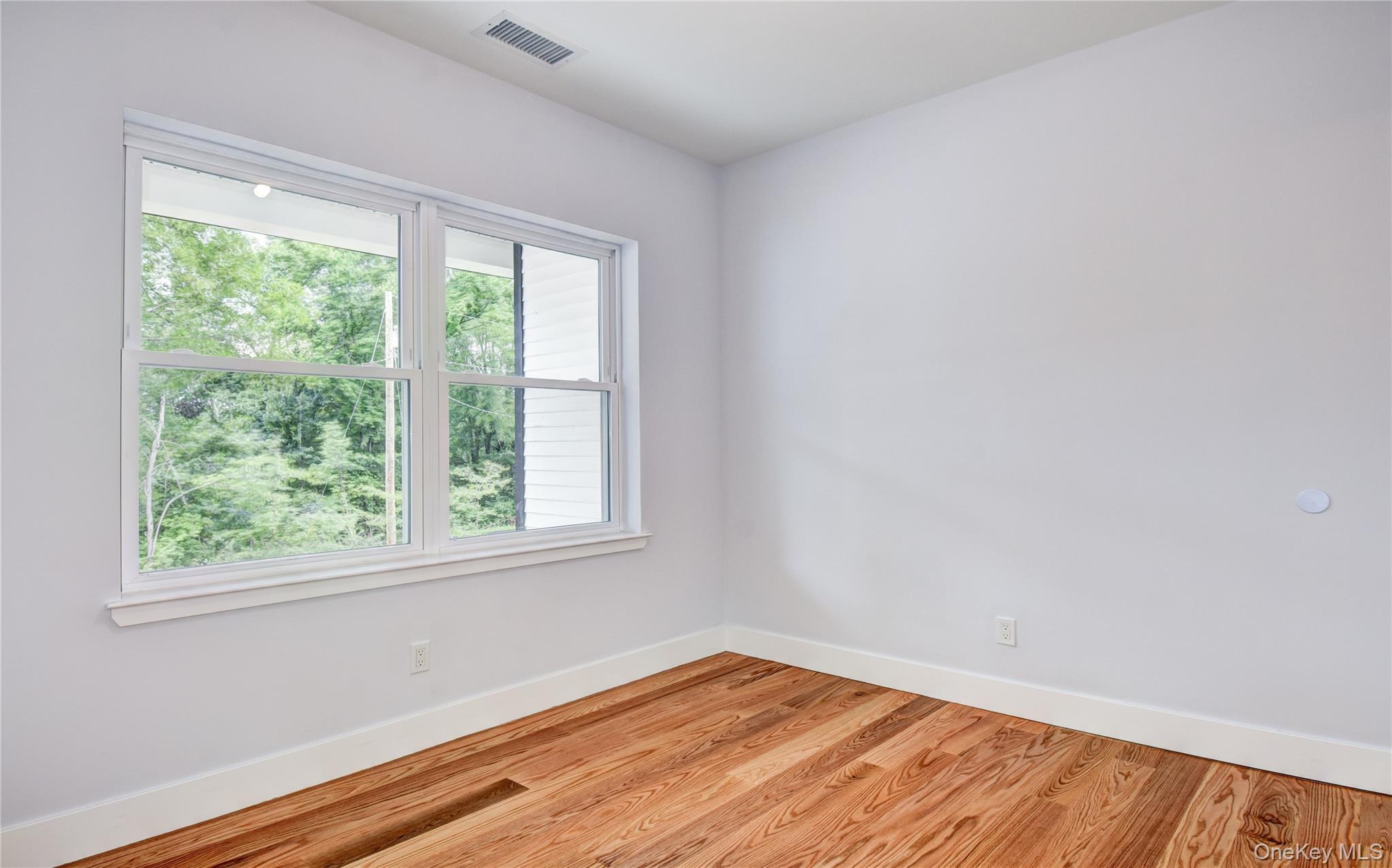 #7 photo, 12 Black Gum Court, Newburgh , NY 12550