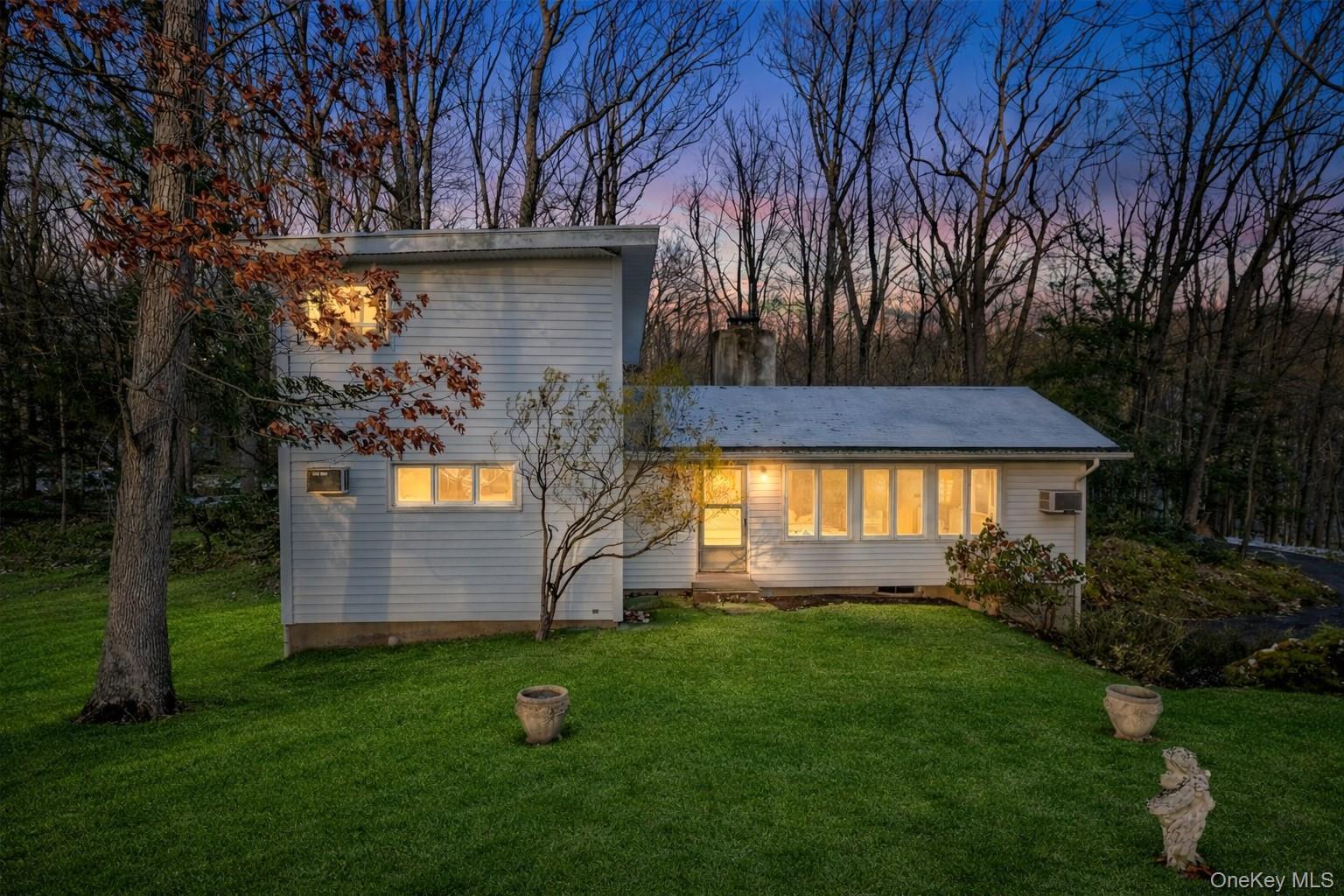 #1 photo, 1471 Old Logging Road West, Yorktown Heights , NY 10598