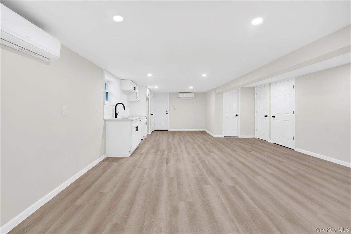 #19 photo, 1625 Overing Street, Bronx , NY 10461