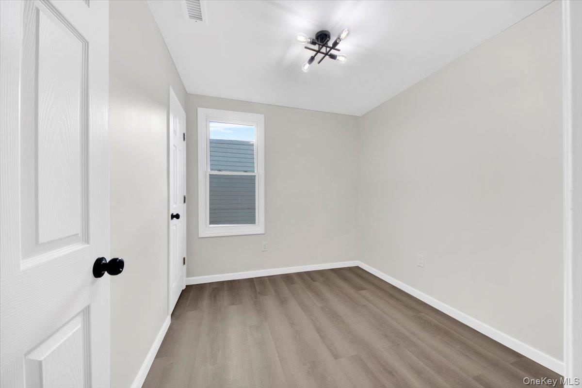 #7 photo, 1625 Overing Street, Bronx , NY 10461