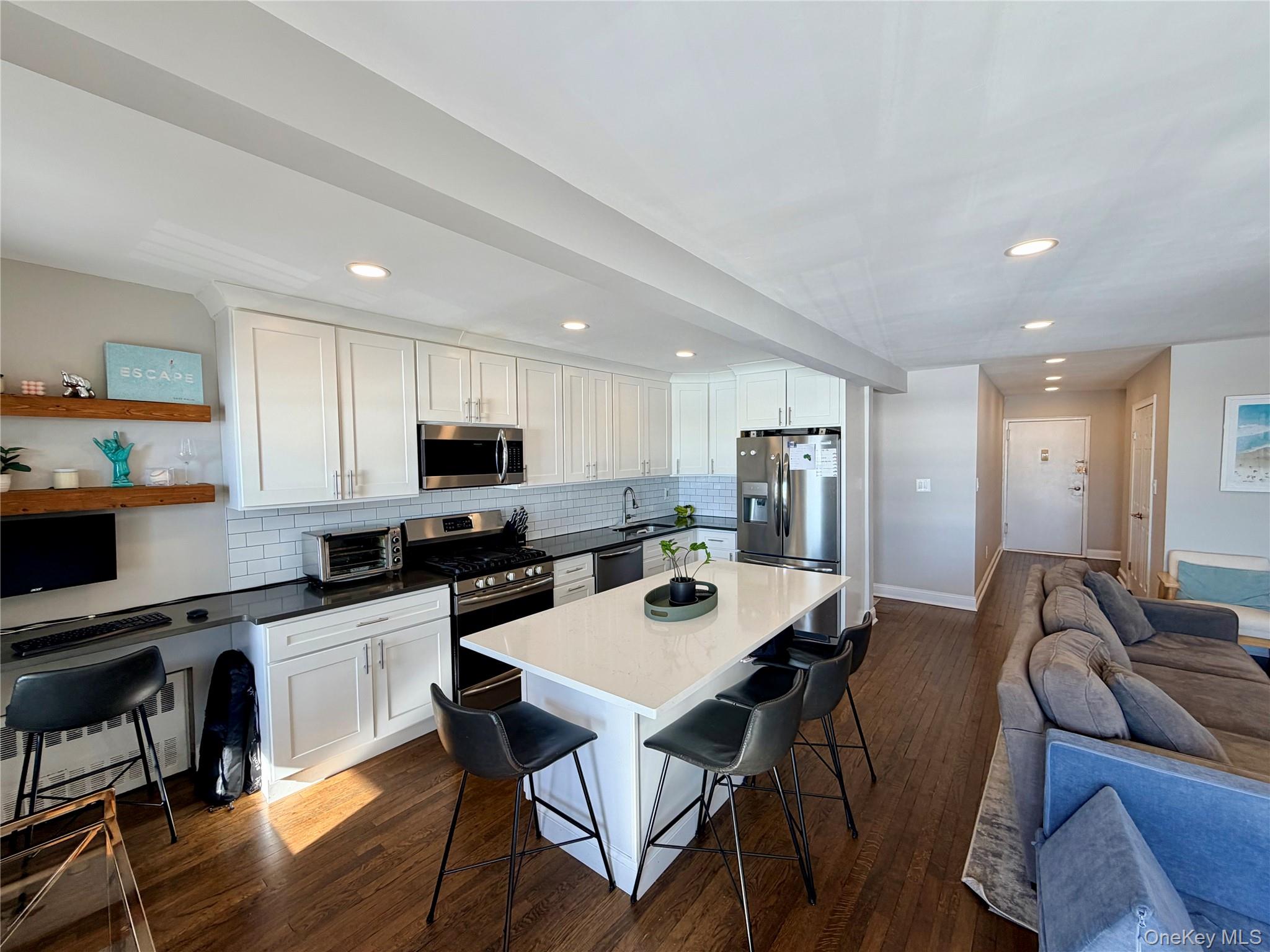 #3 photo, 1 E Broadway, Long Beach , NY 11561