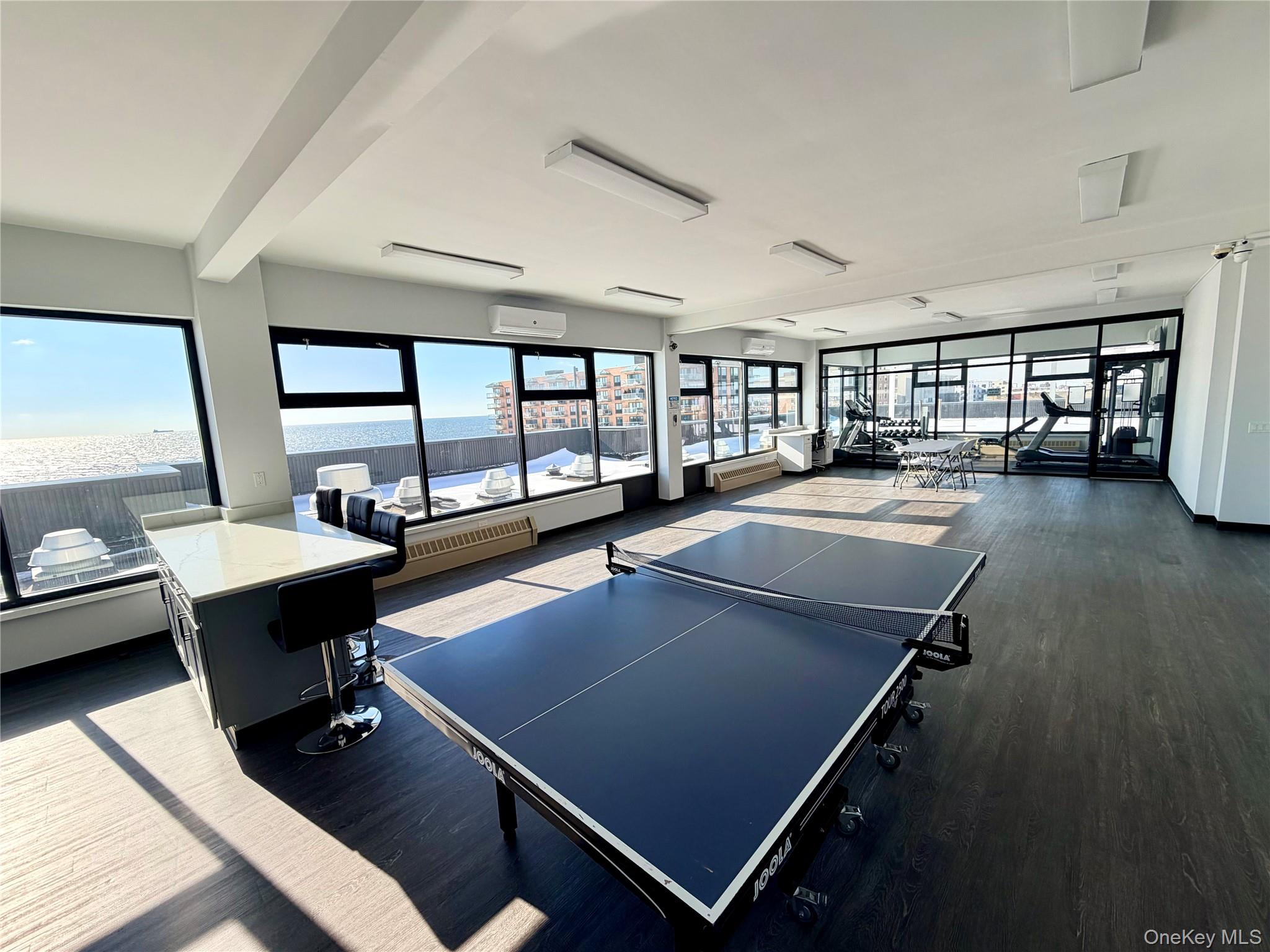 #9 photo, 1 E Broadway, Long Beach , NY 11561