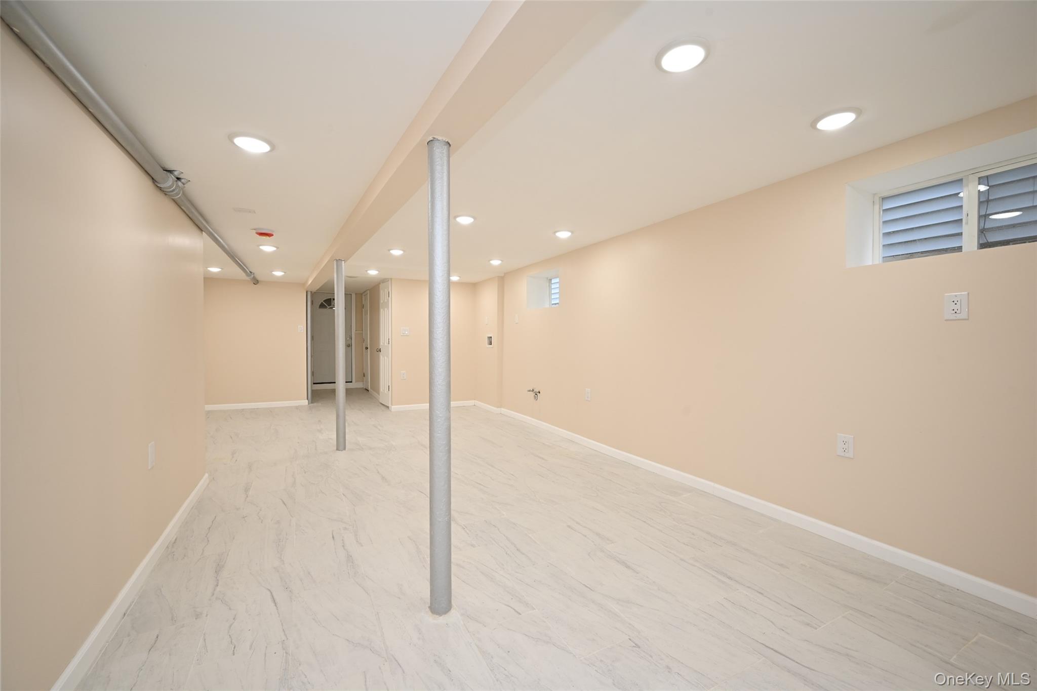 #16 photo, 10315 124th Street, Richmond Hill , NY 11419