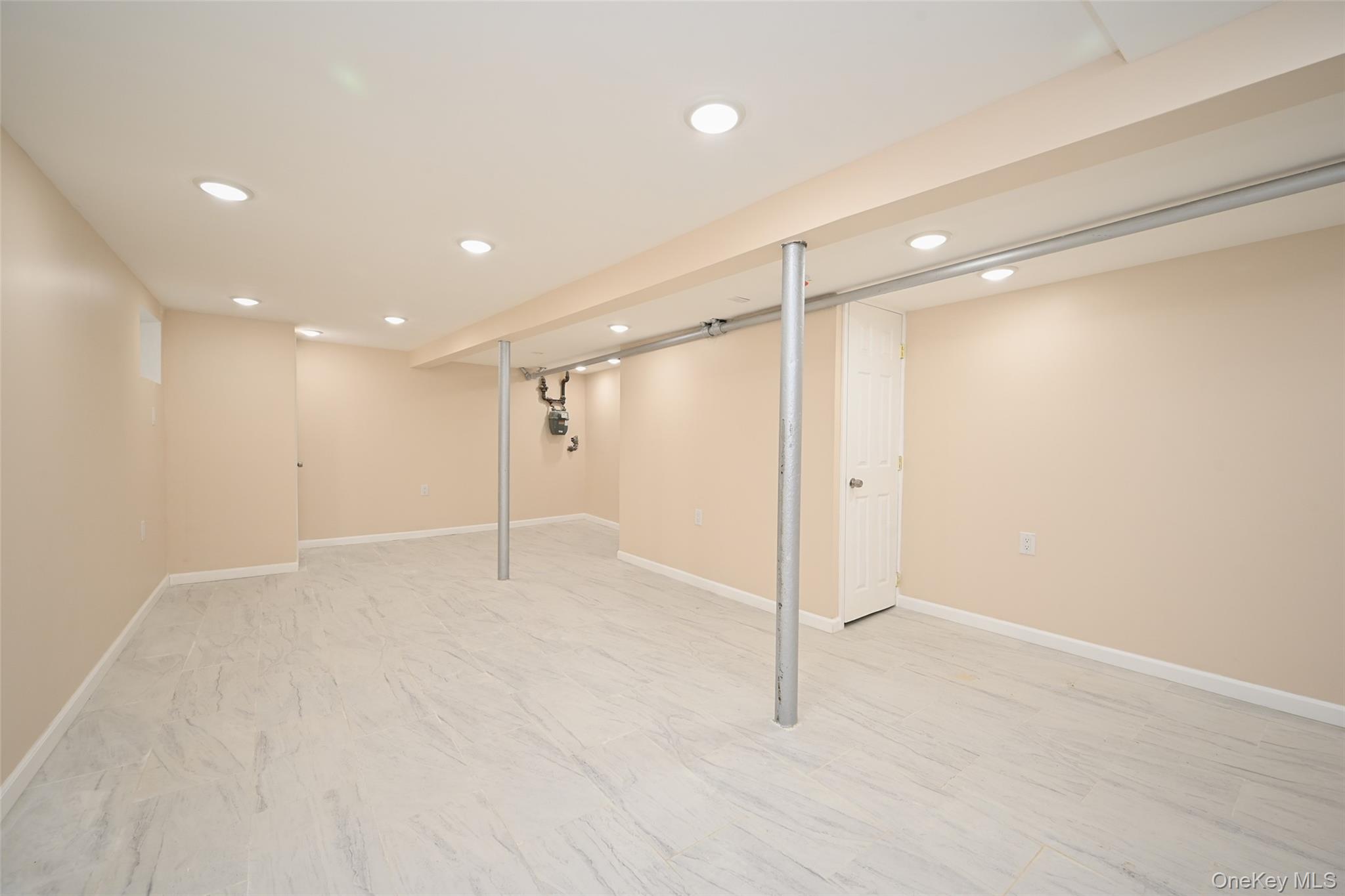 #17 photo, 10315 124th Street, Richmond Hill , NY 11419