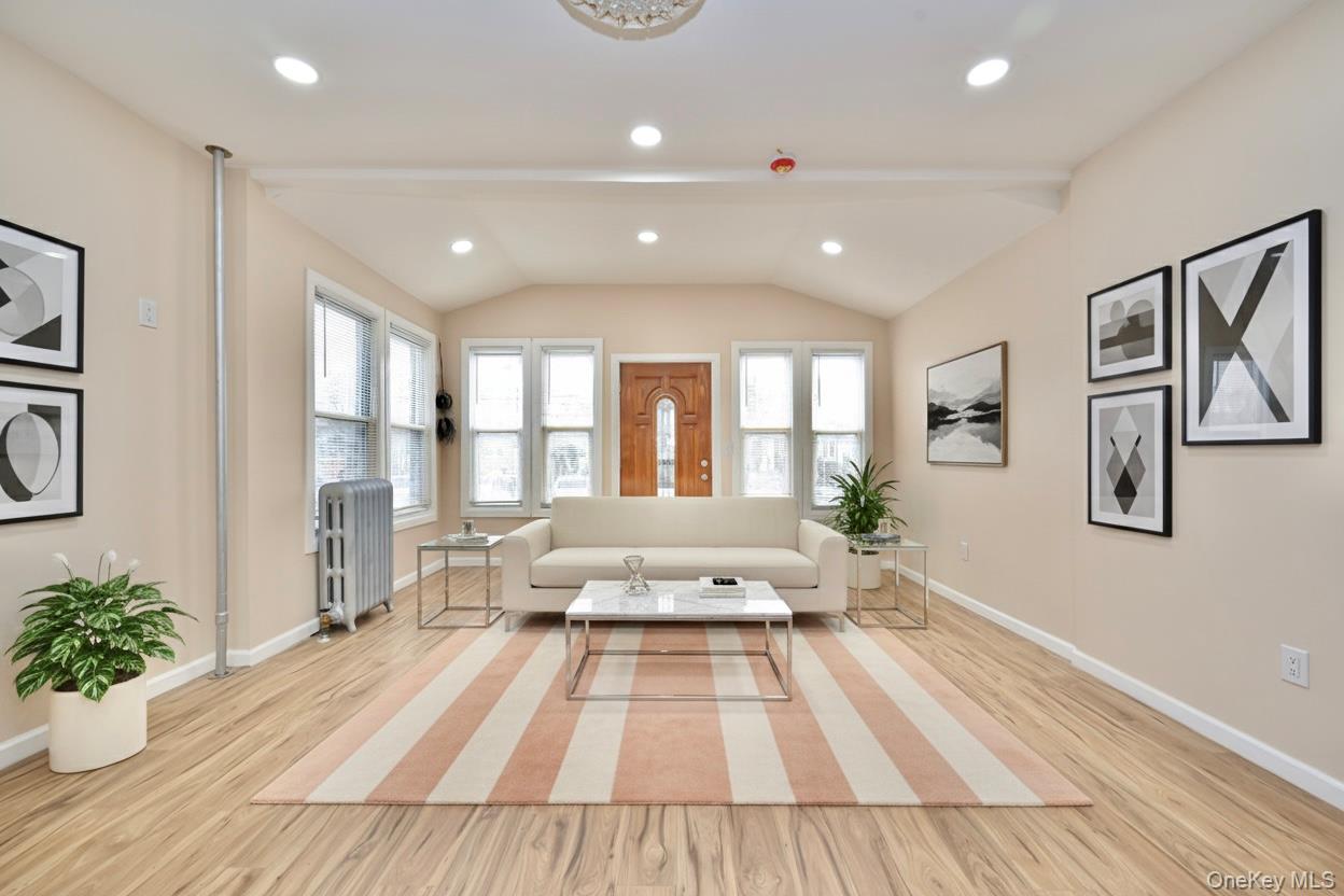 #5 photo, 10315 124th Street, Richmond Hill , NY 11419