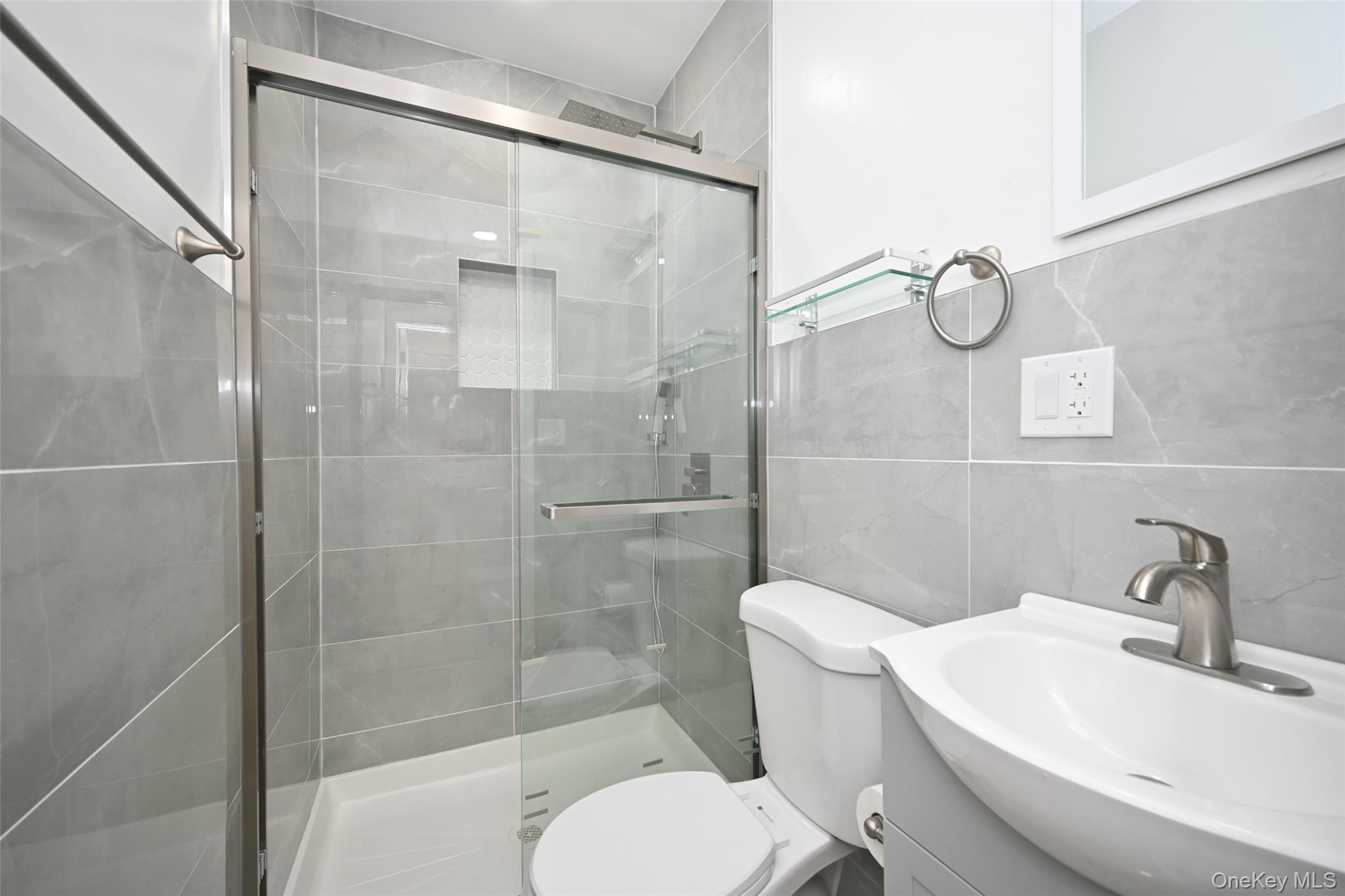 #6 photo, 10315 124th Street, Richmond Hill , NY 11419