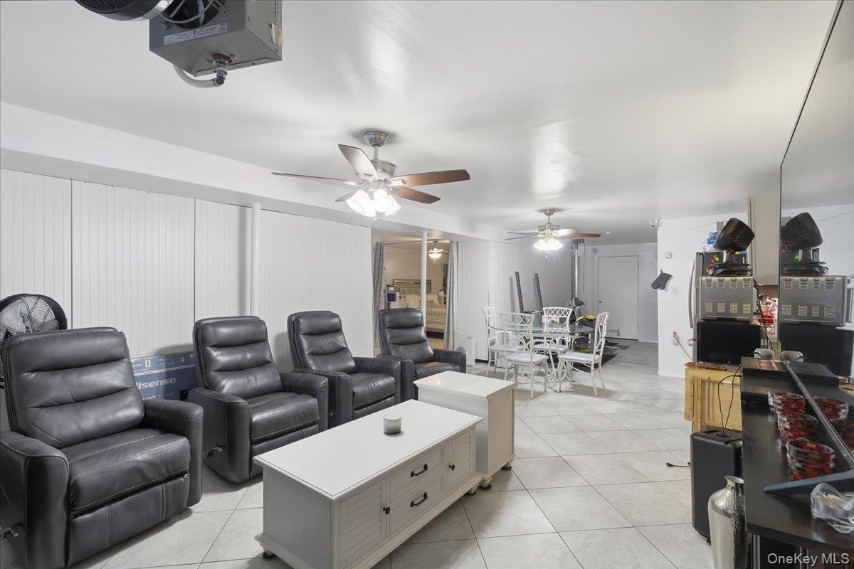 #4 photo, 56 Park Lane, 롱 아일랜드 Medford , NY 11763