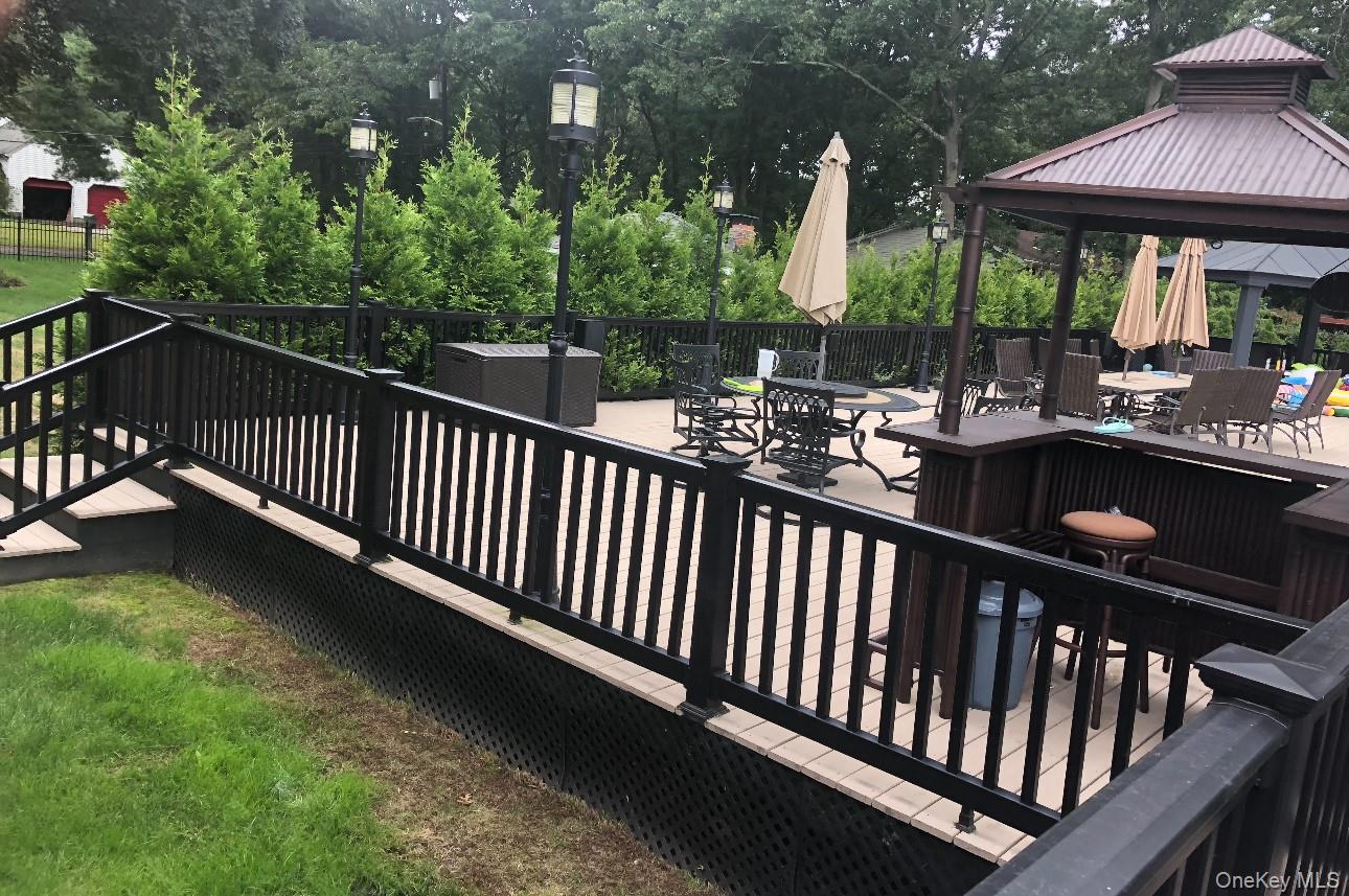 #11 photo, 21 Masem Court, Medford , NY 11763