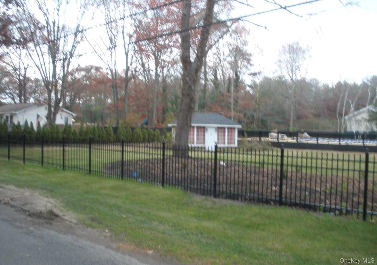 #5 photo, 21 Masem Court, Medford , NY 11763