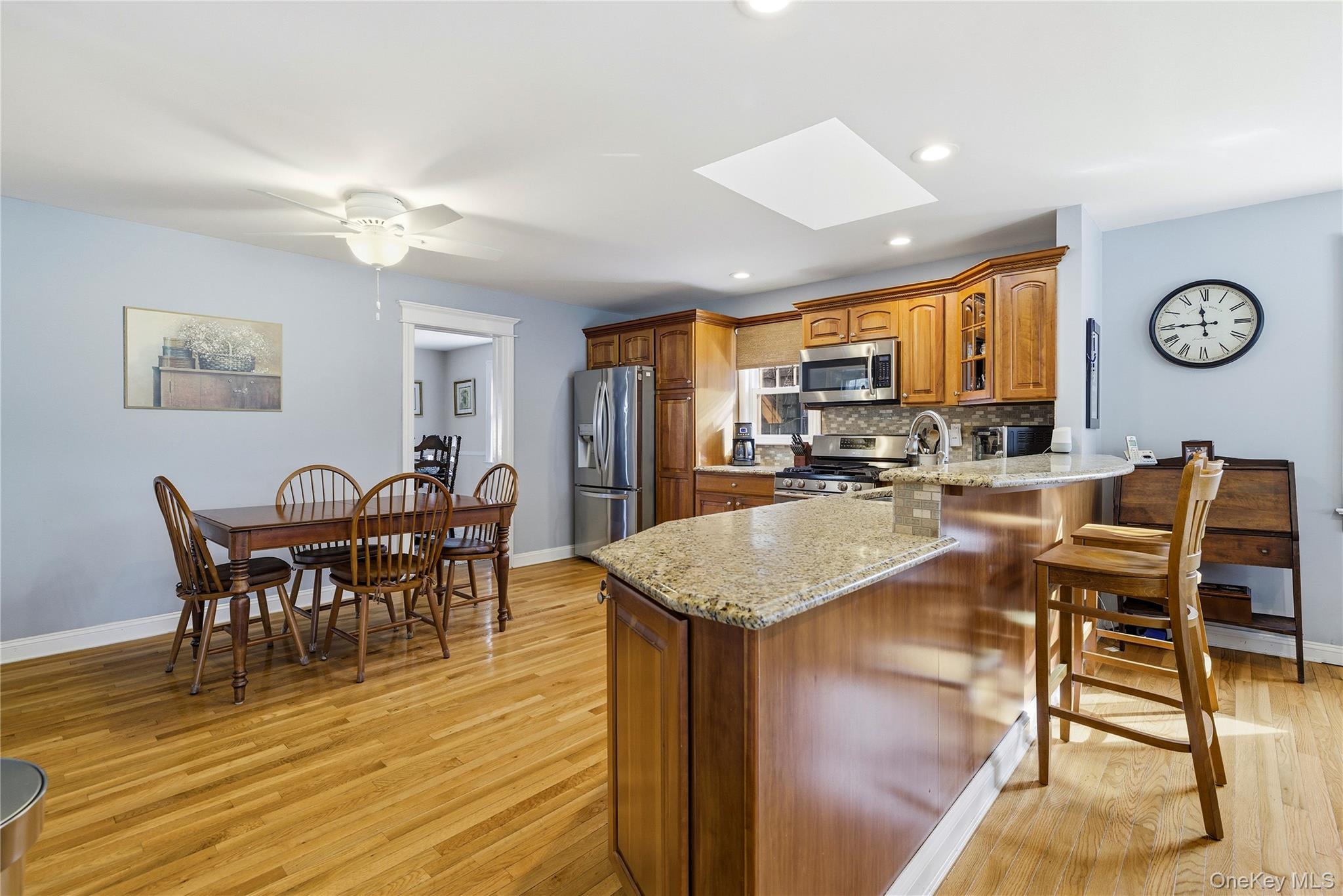 #13 photo, 29 Norwich Avenue, Lynbrook , NY 11563